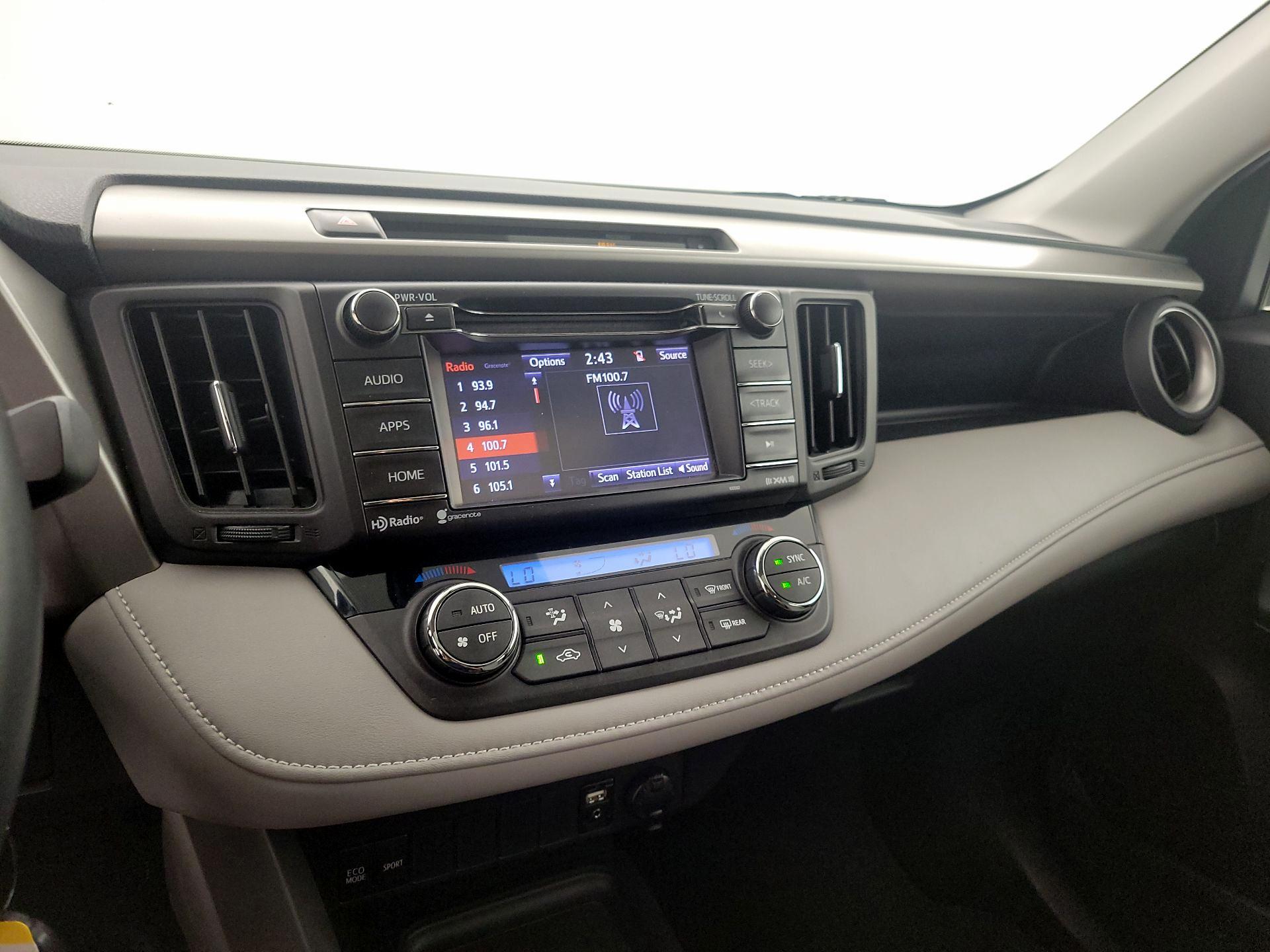 Thumbnail: 2016 Toyota RAV4 - 15