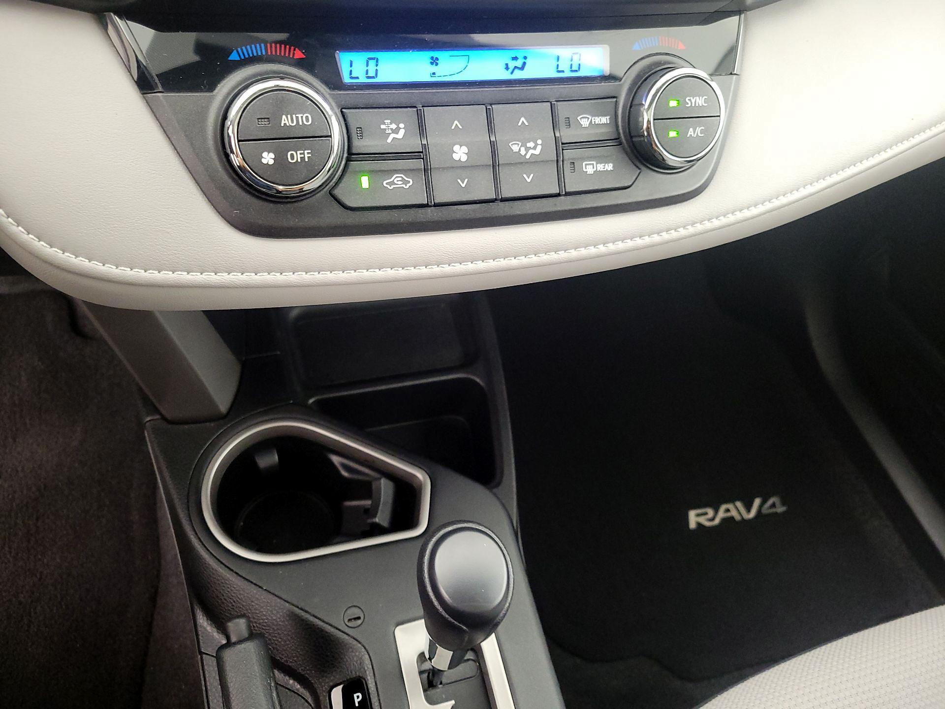 Thumbnail: 2016 Toyota RAV4 - 16