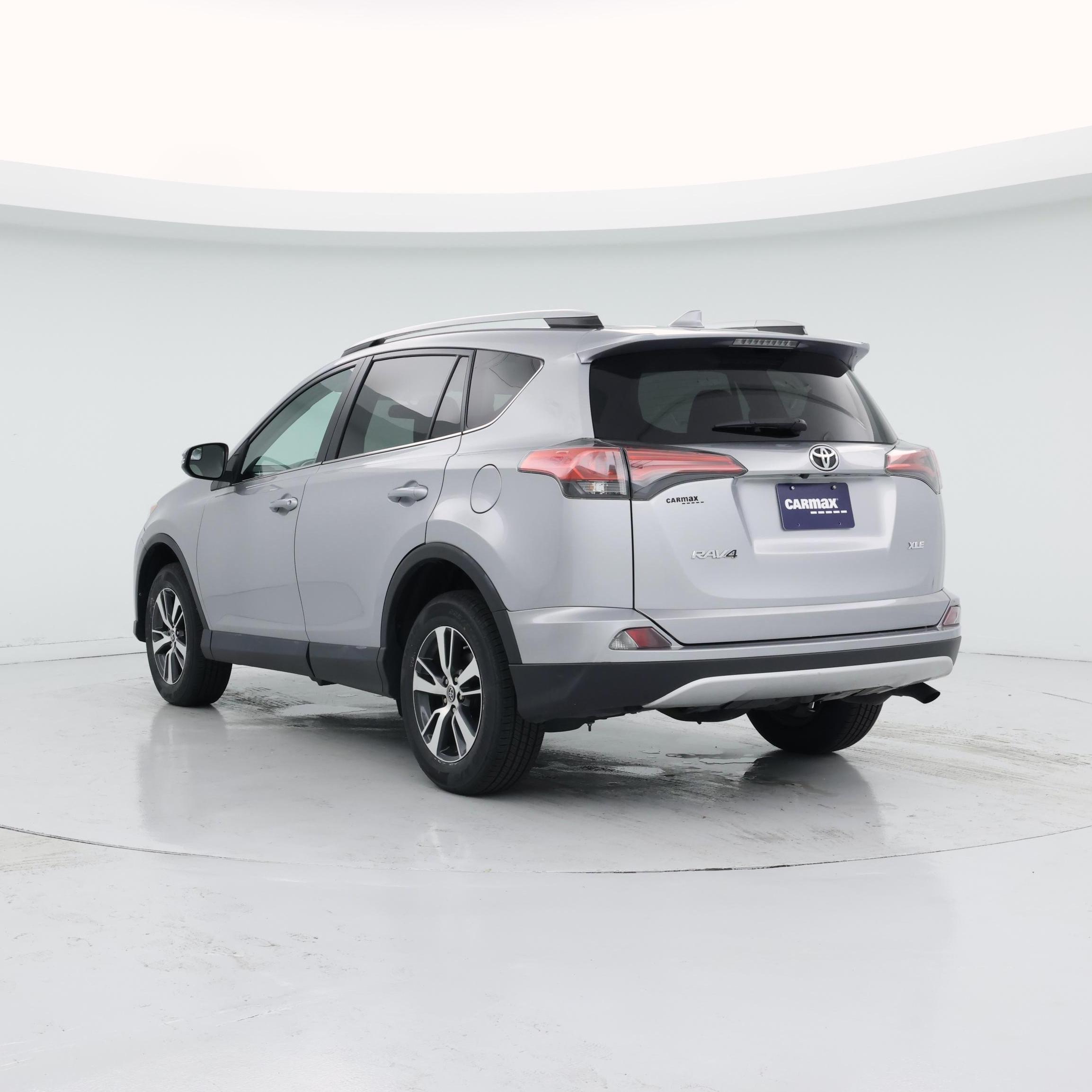 Thumbnail: 2016 Toyota RAV4 - 2