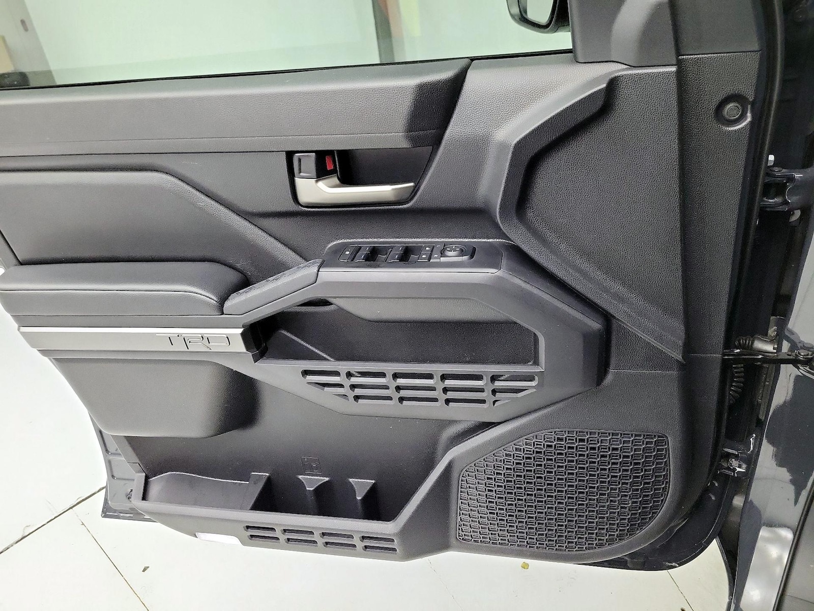 2025 Toyota Tacoma TRD Off Road - Photo 13