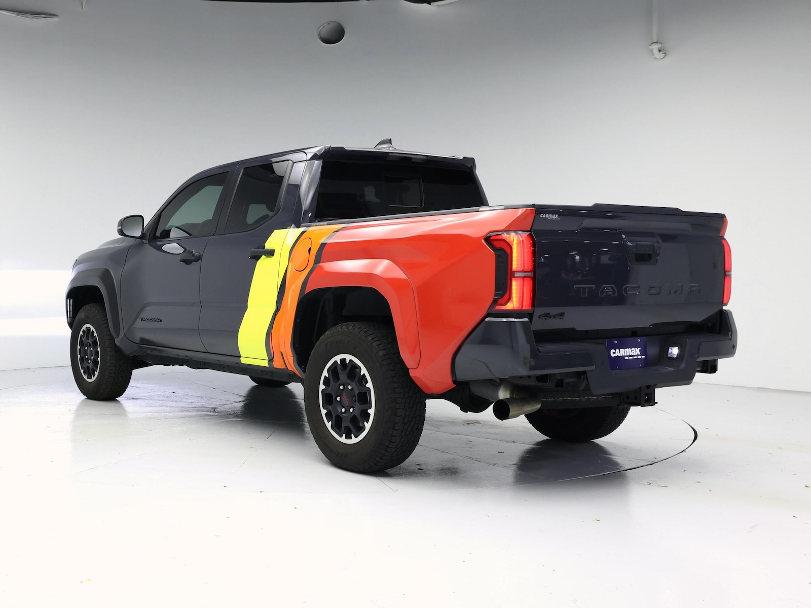 2025 Toyota Tacoma TRD Off Road - Photo 3