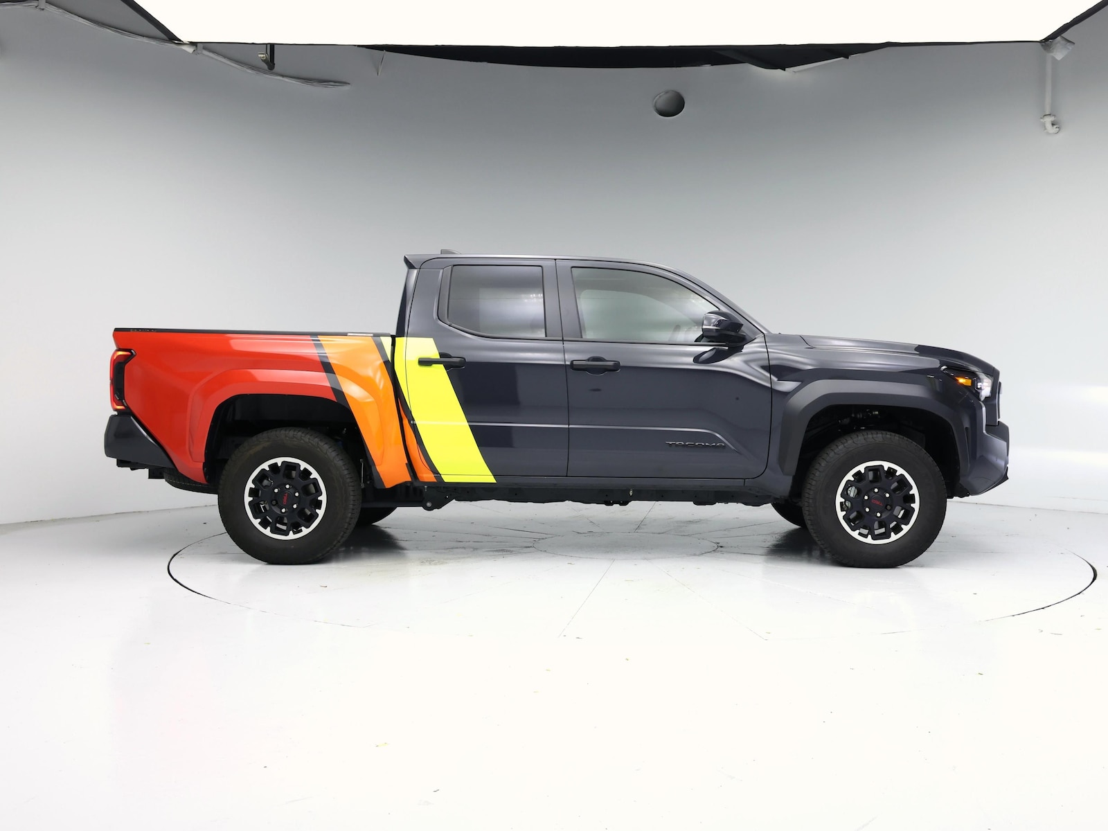 2025 Toyota Tacoma TRD Off Road - Photo 8