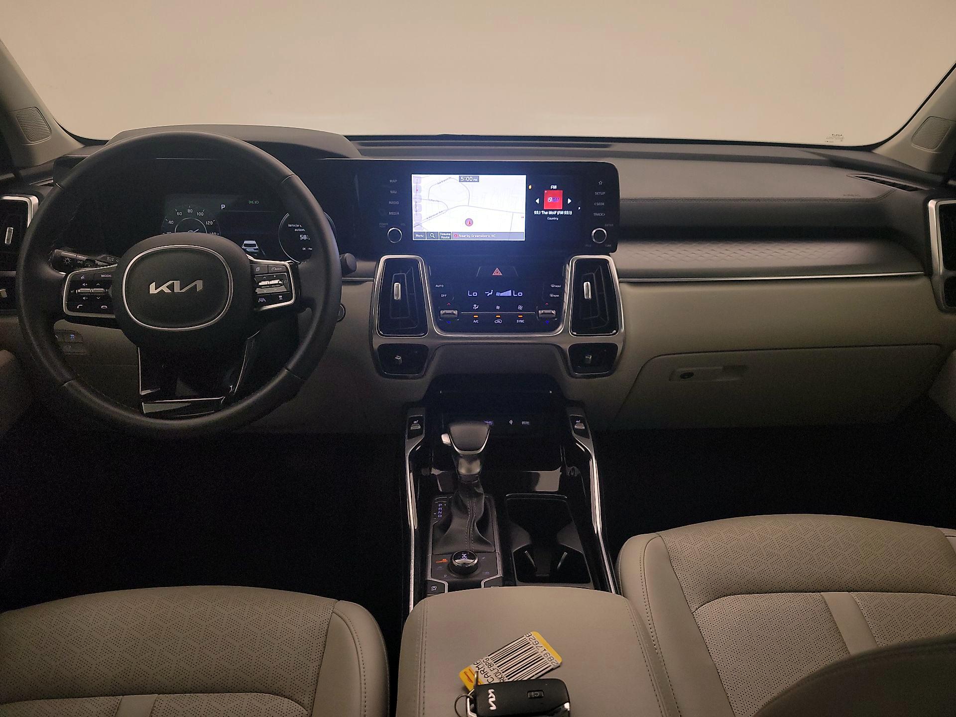 Thumbnail: 2023 Kia Sorento - 9
