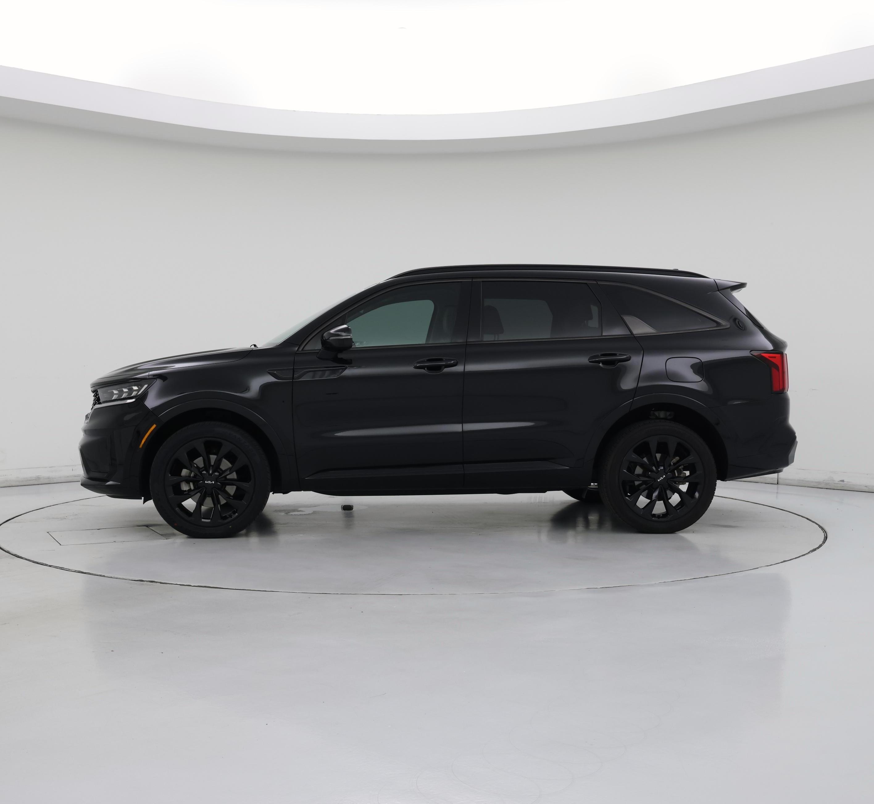 Thumbnail: 2023 Kia Sorento - 3
