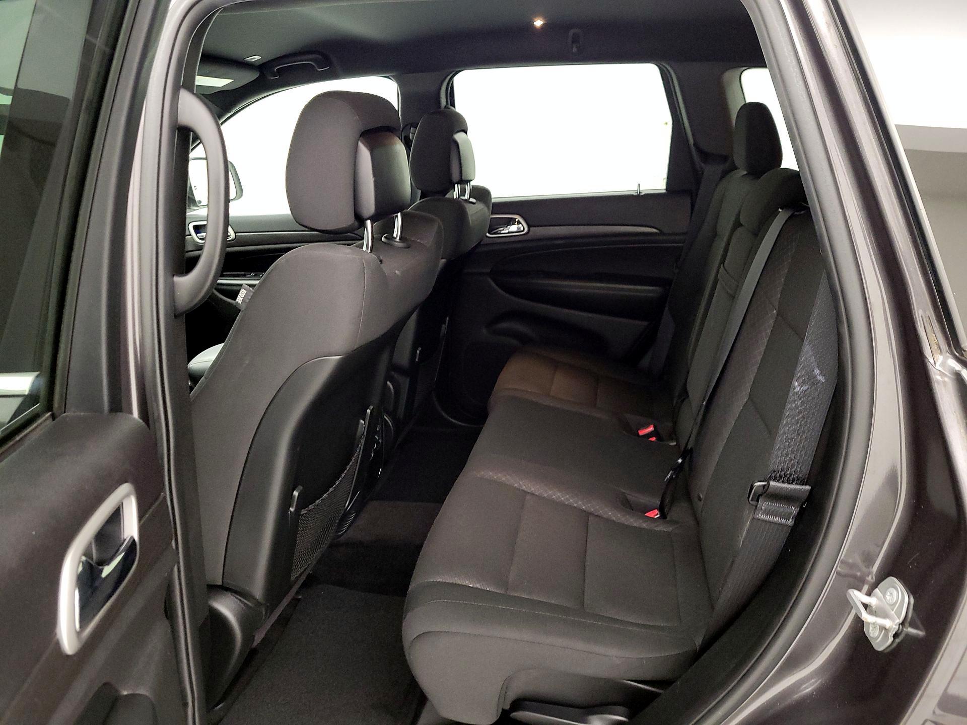 Thumbnail: 2018 Jeep Grand Cherokee - 19