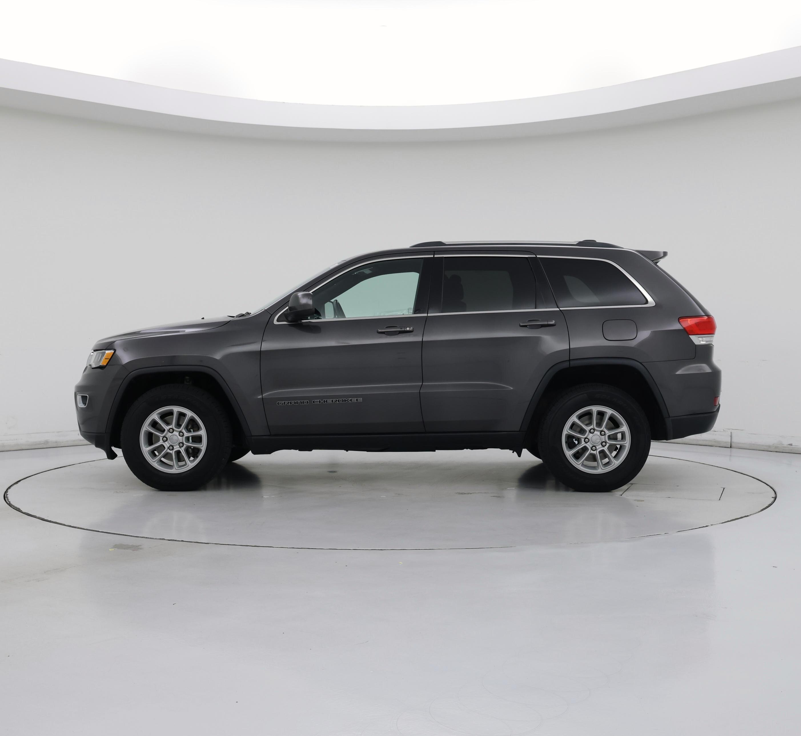 Thumbnail: 2018 Jeep Grand Cherokee - 3