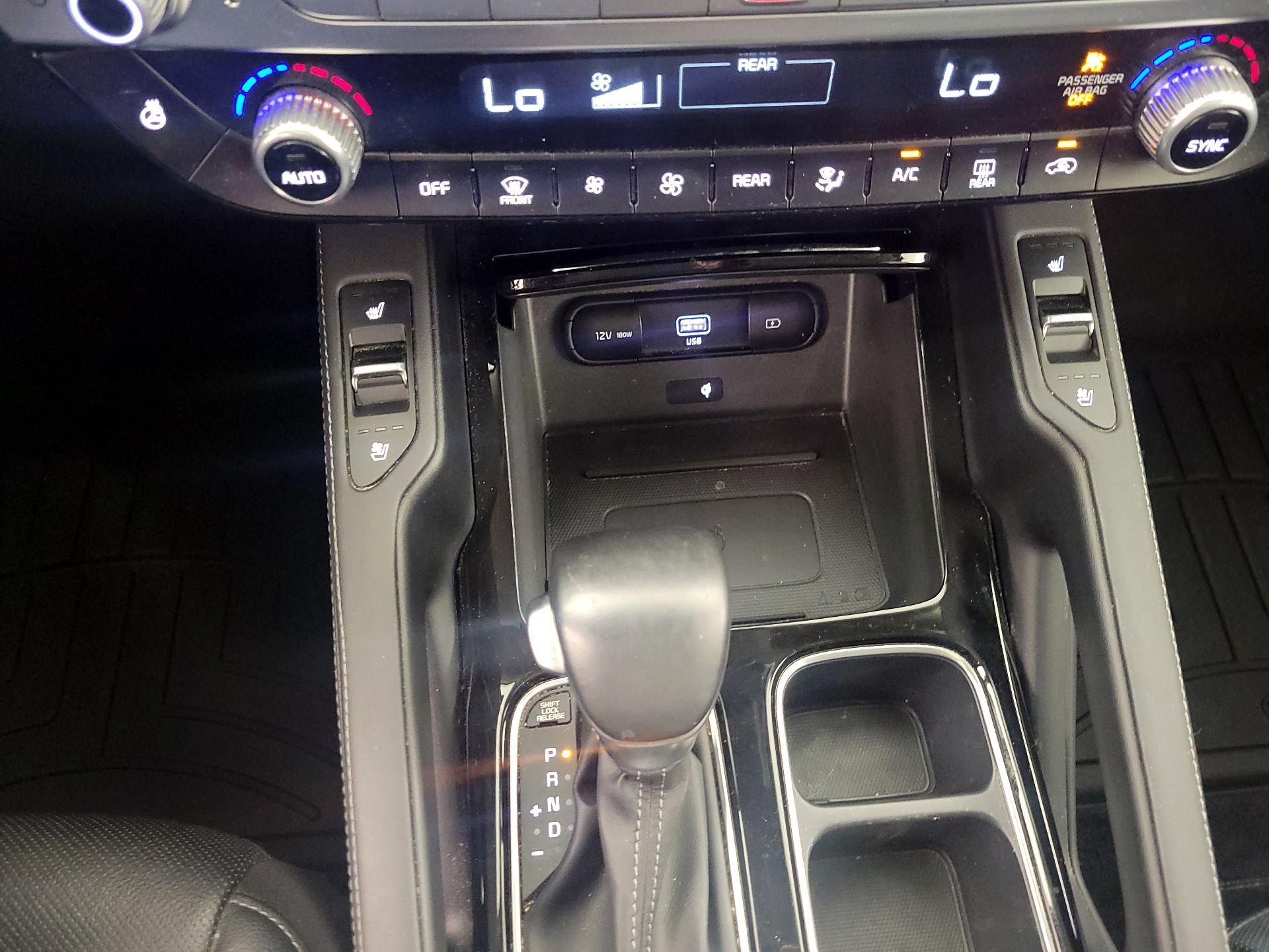 Thumbnail: 2021 Kia Telluride - 17