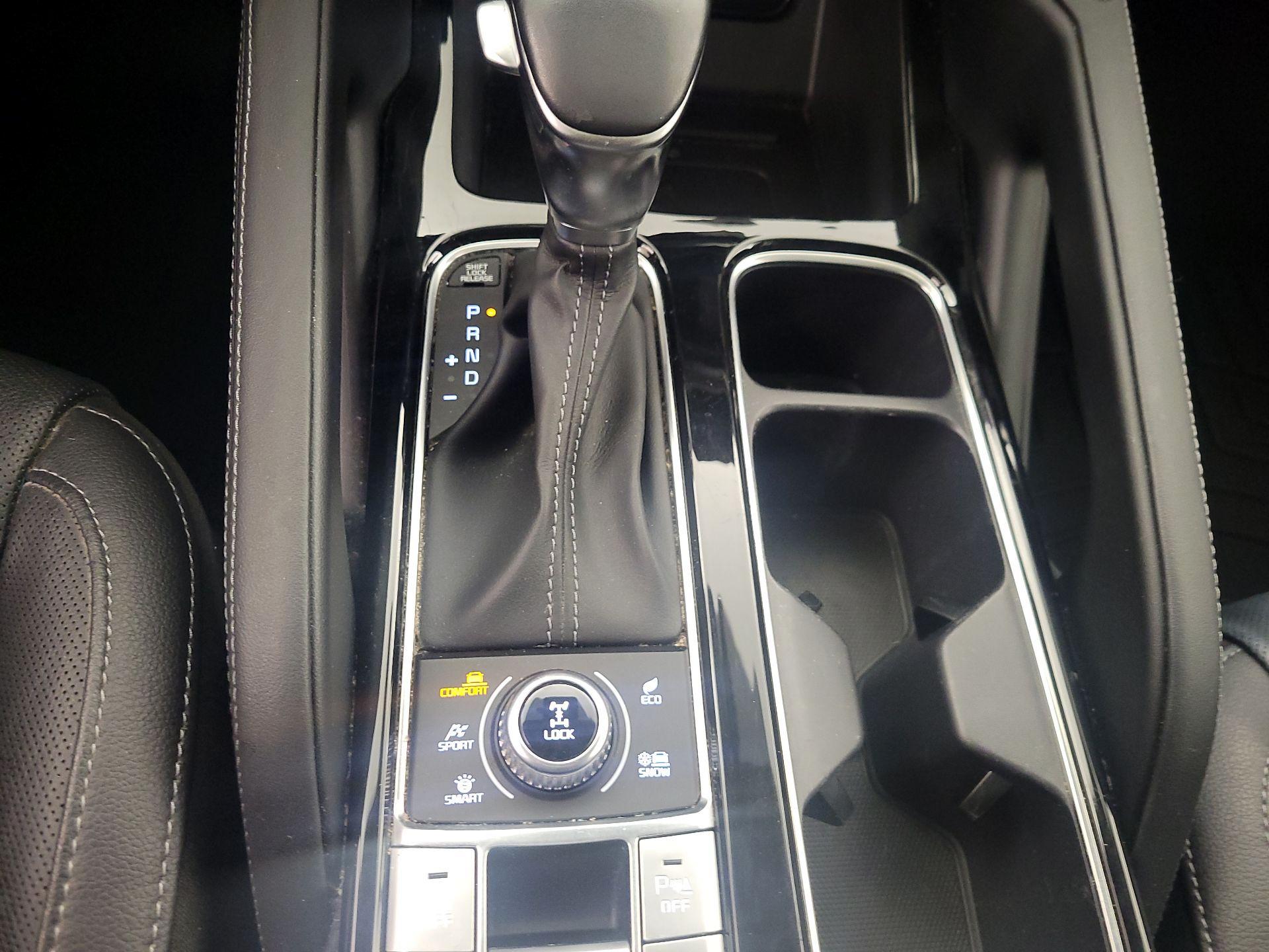 Thumbnail: 2021 Kia Telluride - 18