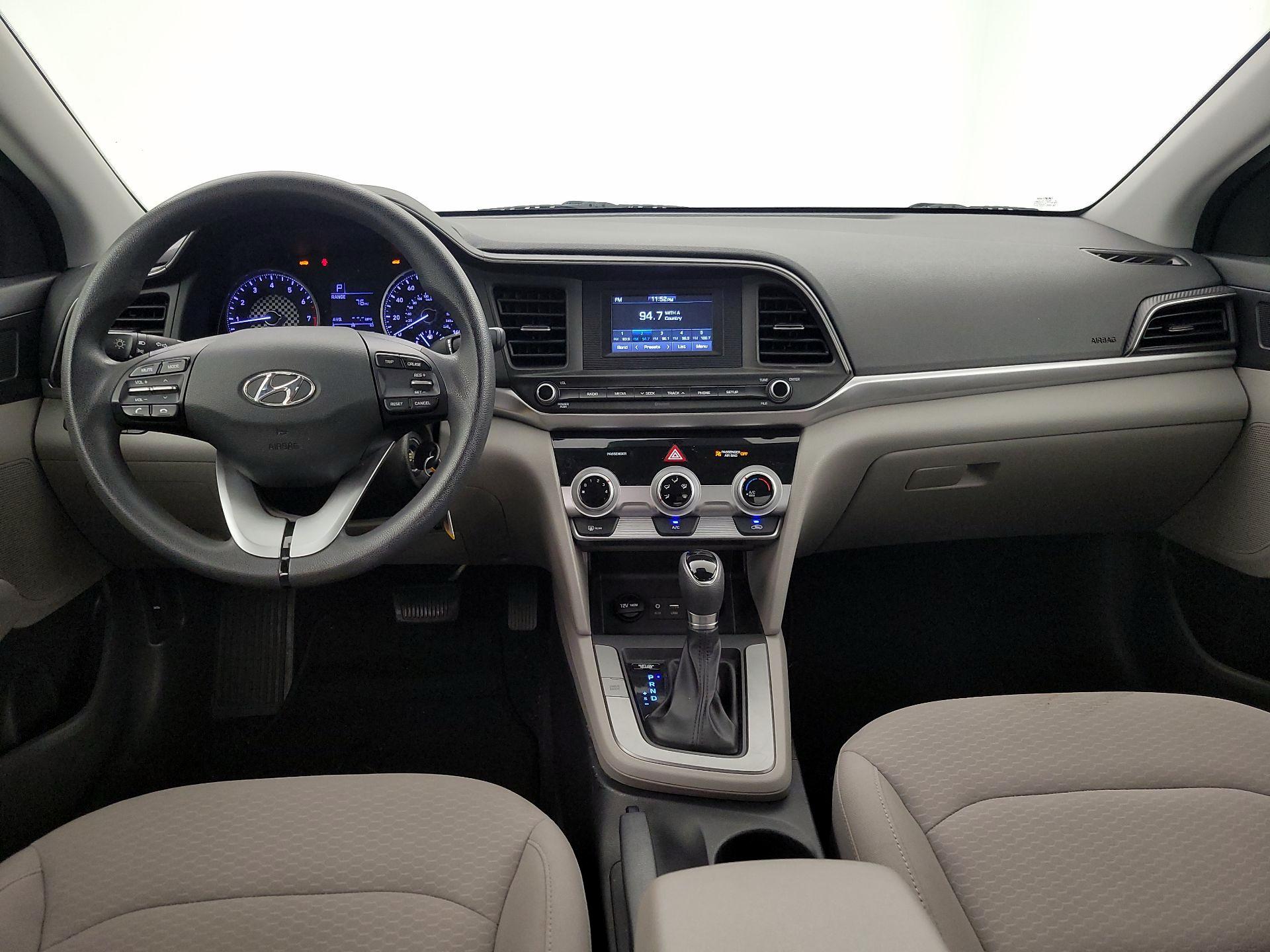 Thumbnail: 2019 Hyundai Elantra - 9