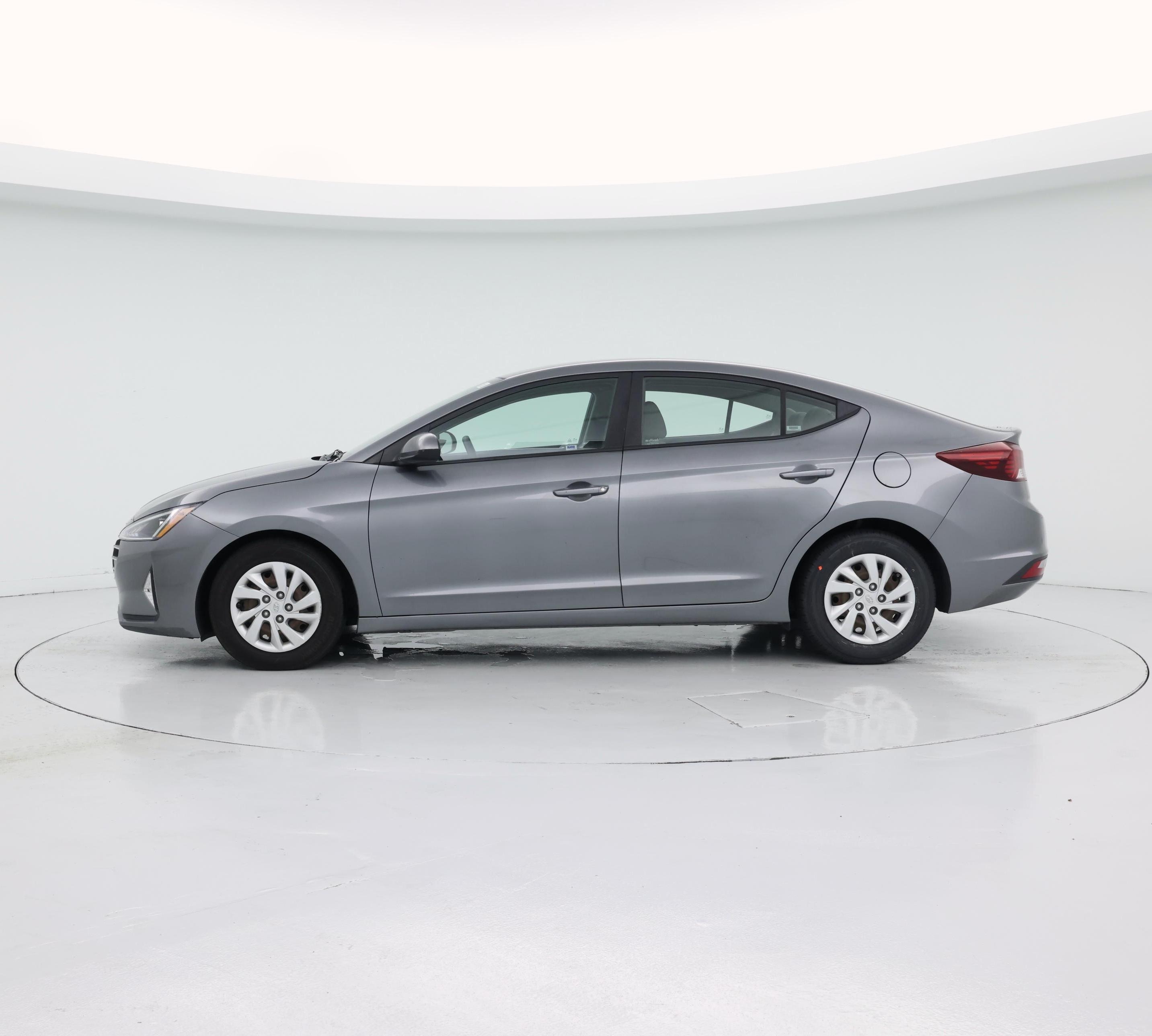 Thumbnail: 2019 Hyundai Elantra - 3