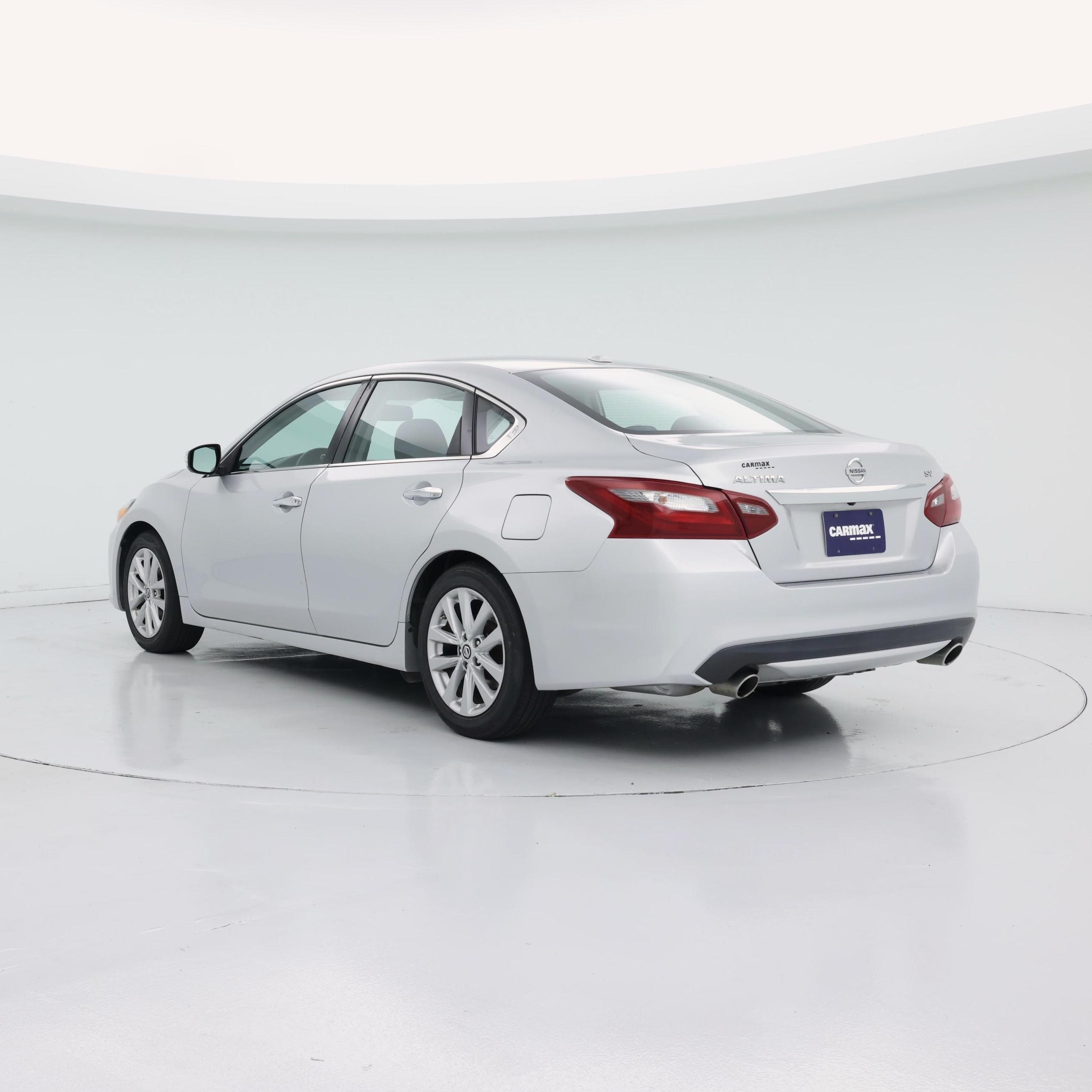 Thumbnail: 2018 Nissan Altima - 2