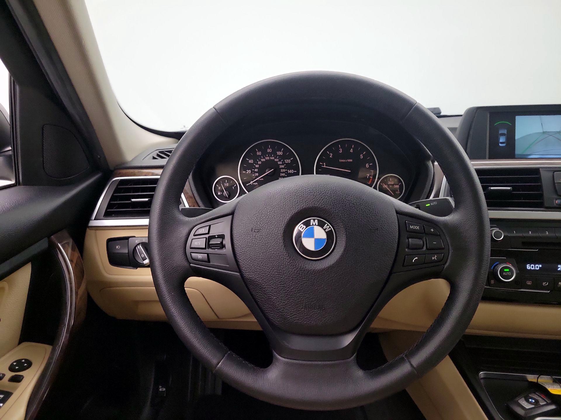 Thumbnail: 2018 BMW 3 Series - 10