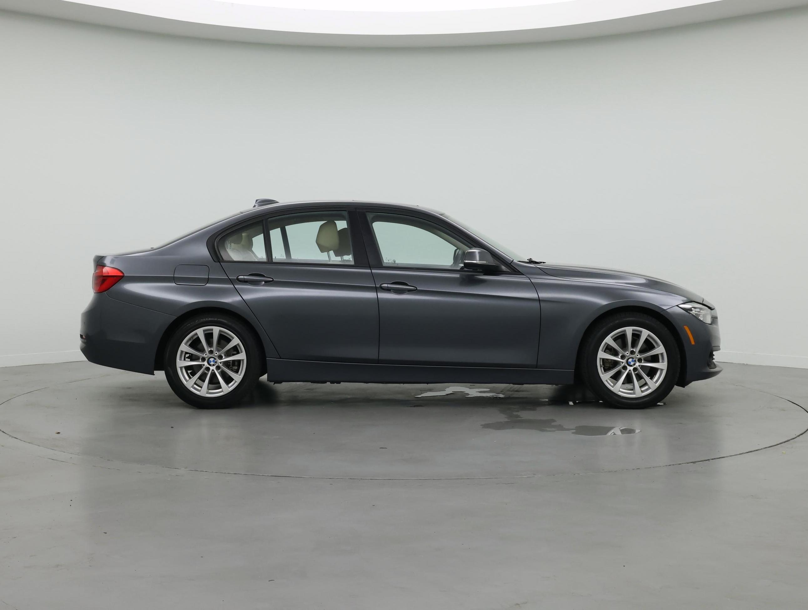 Thumbnail: 2018 BMW 3 Series - 7