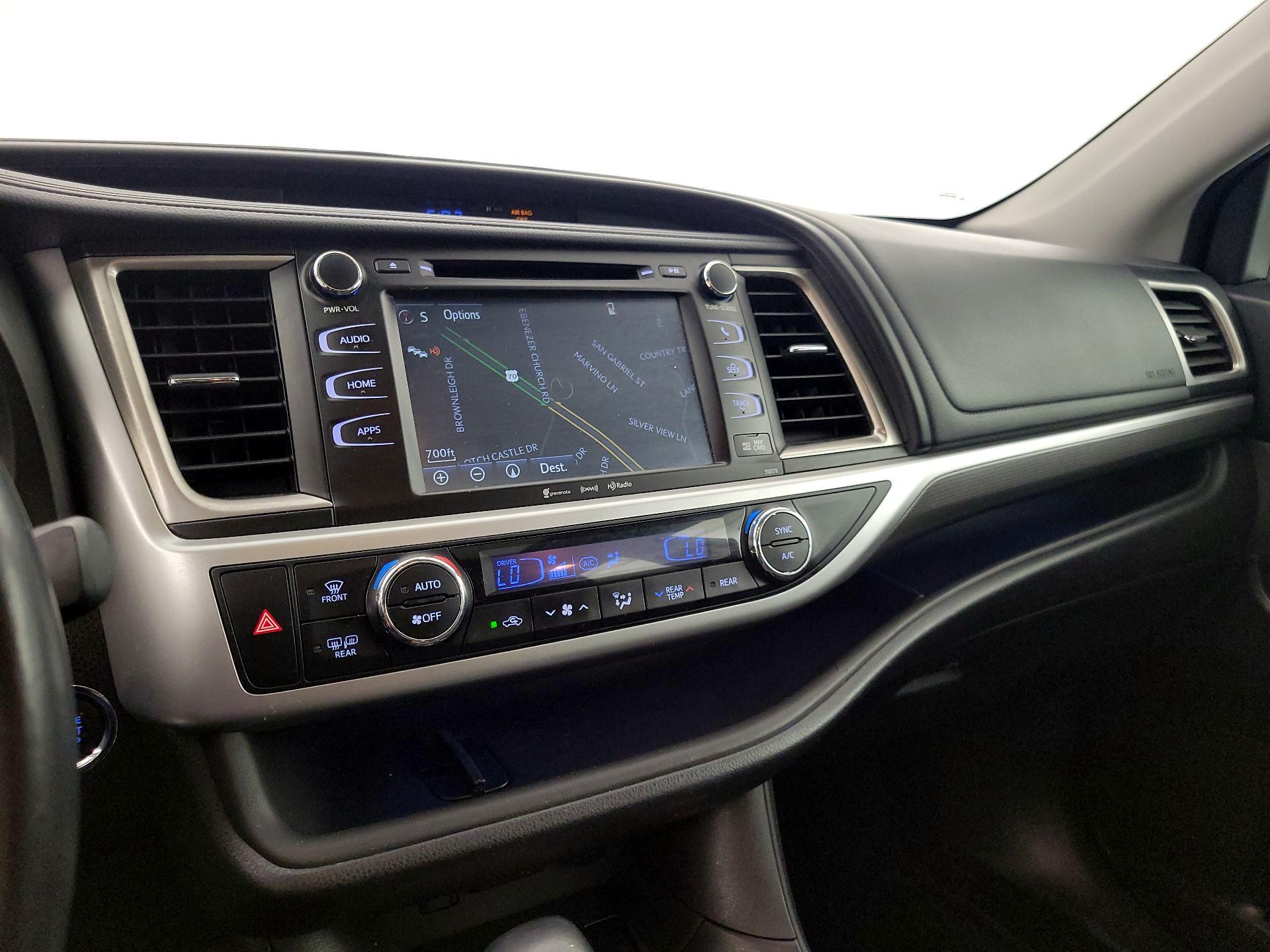 Thumbnail: 2017 Toyota Highlander - 14