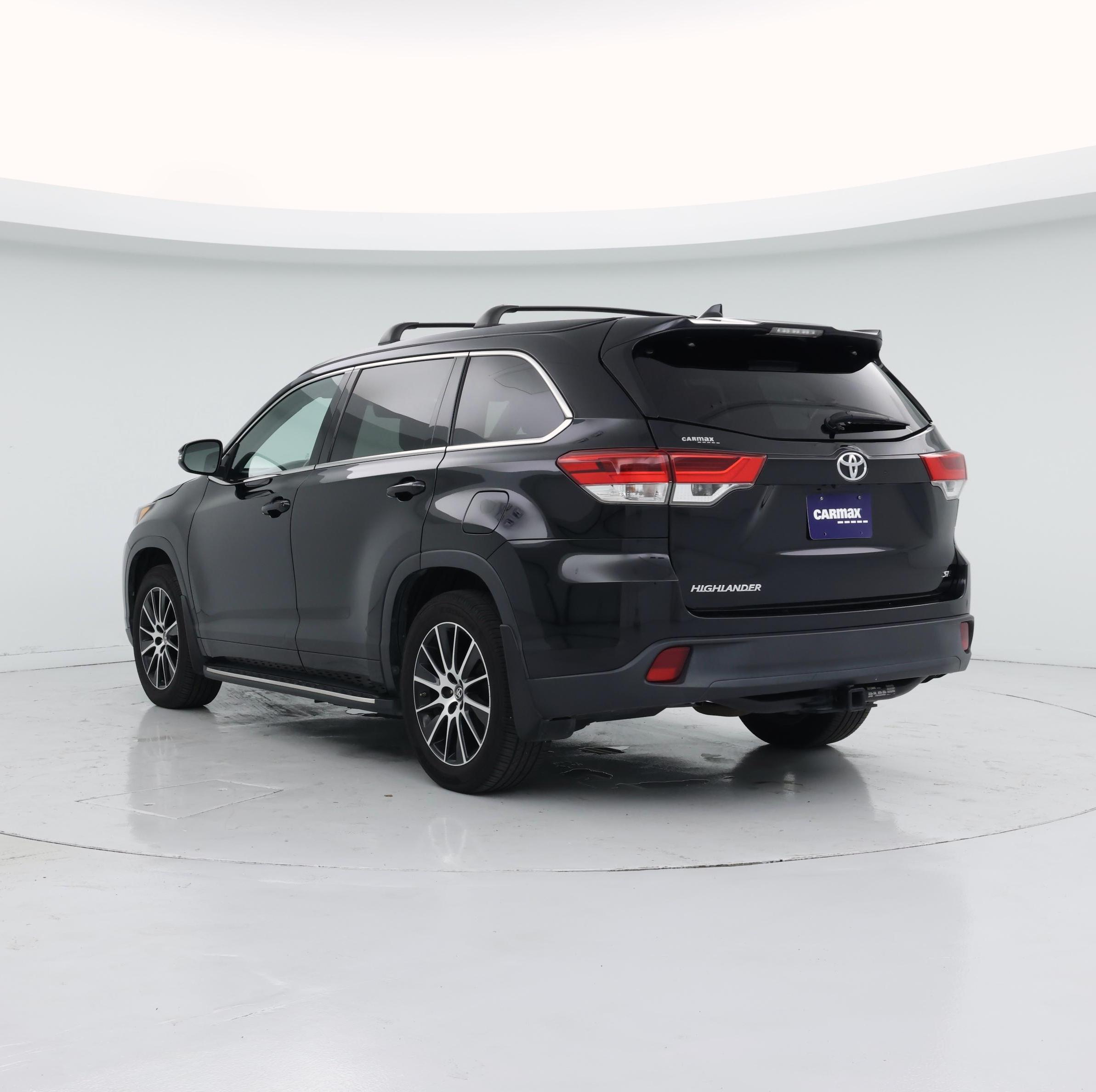 Thumbnail: 2017 Toyota Highlander - 2