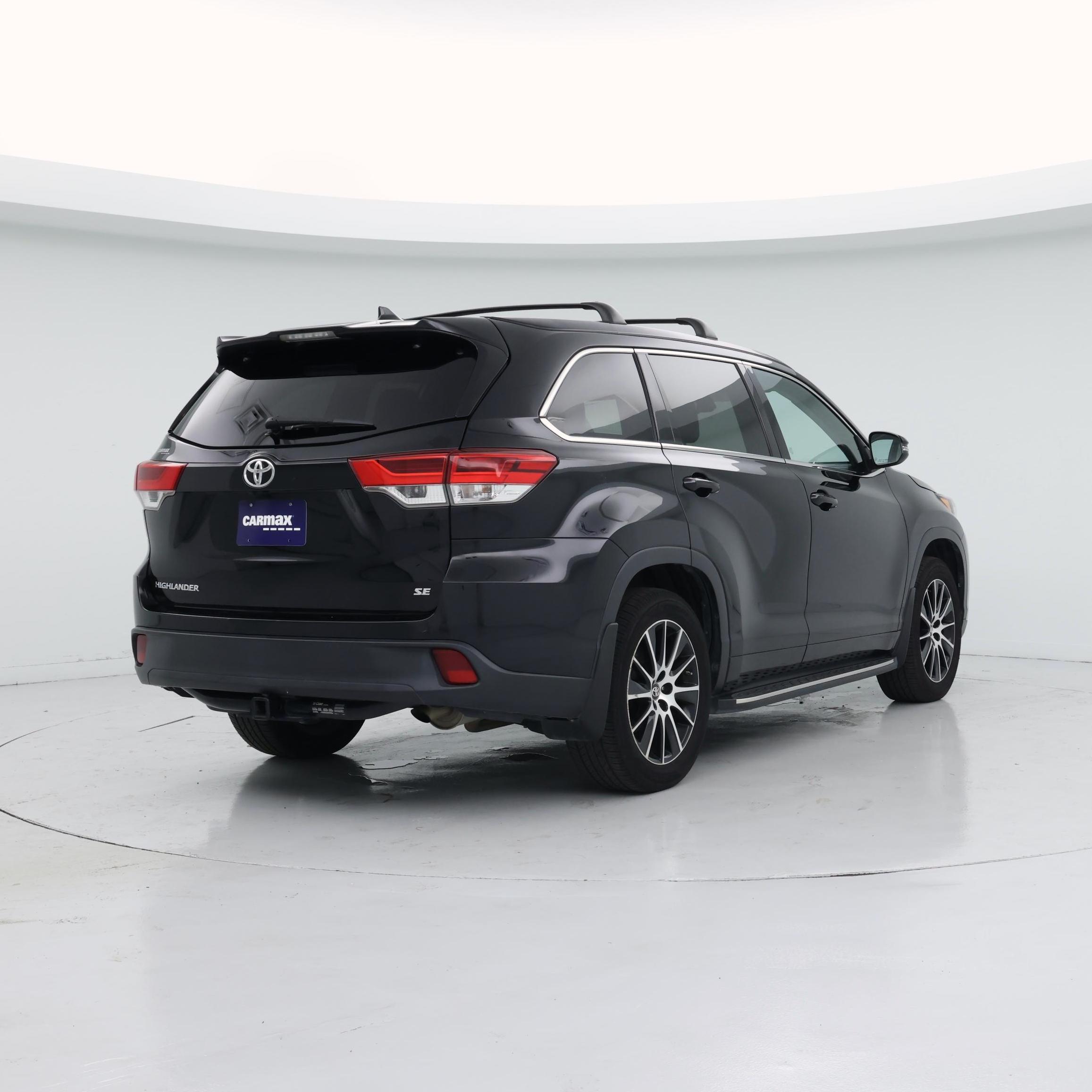 Thumbnail: 2017 Toyota Highlander - 8