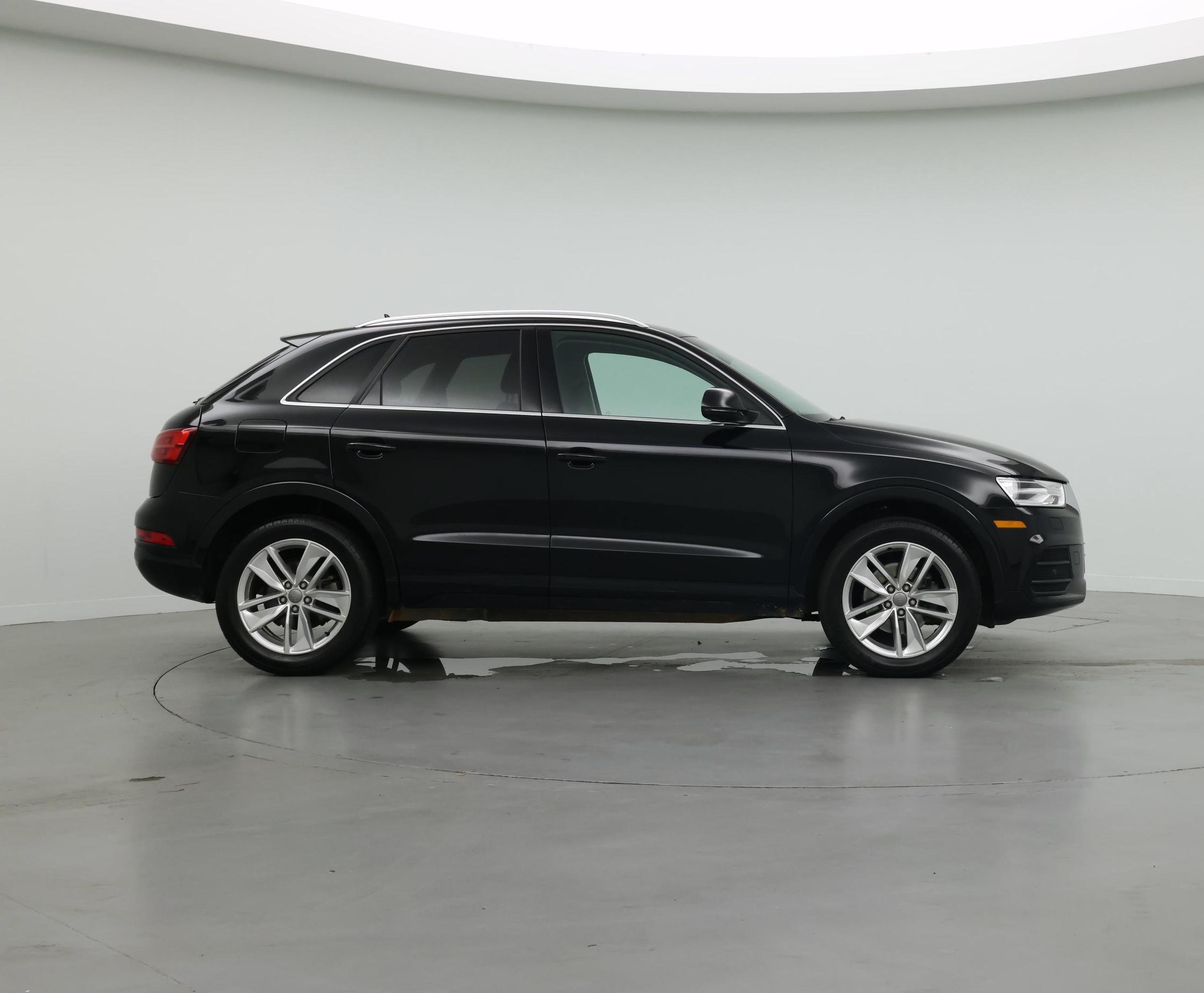 Thumbnail: 2017 Audi Q3 - 7