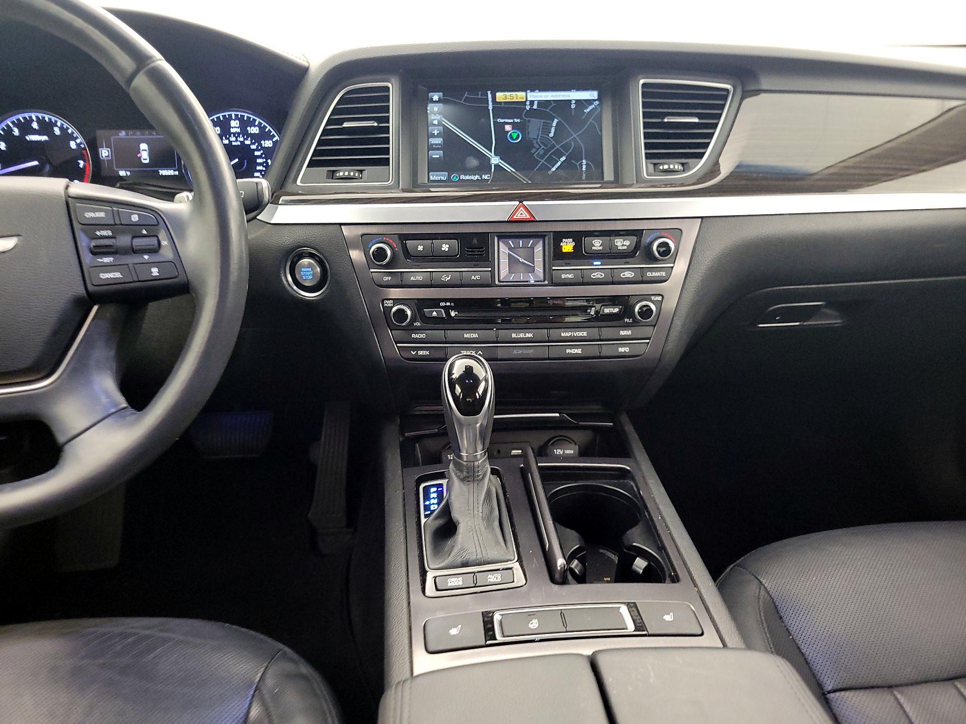 Thumbnail: 2017 Genesis G80 - 9
