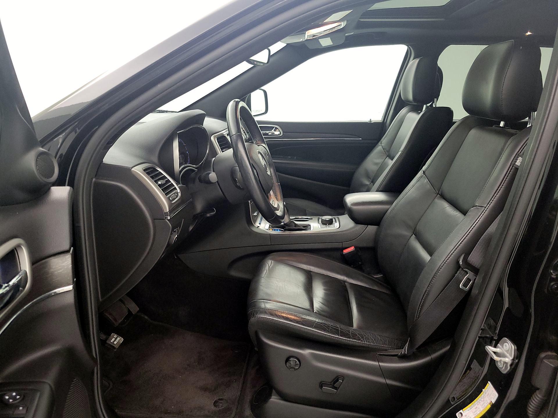 Thumbnail: 2018 Jeep Grand Cherokee - 11