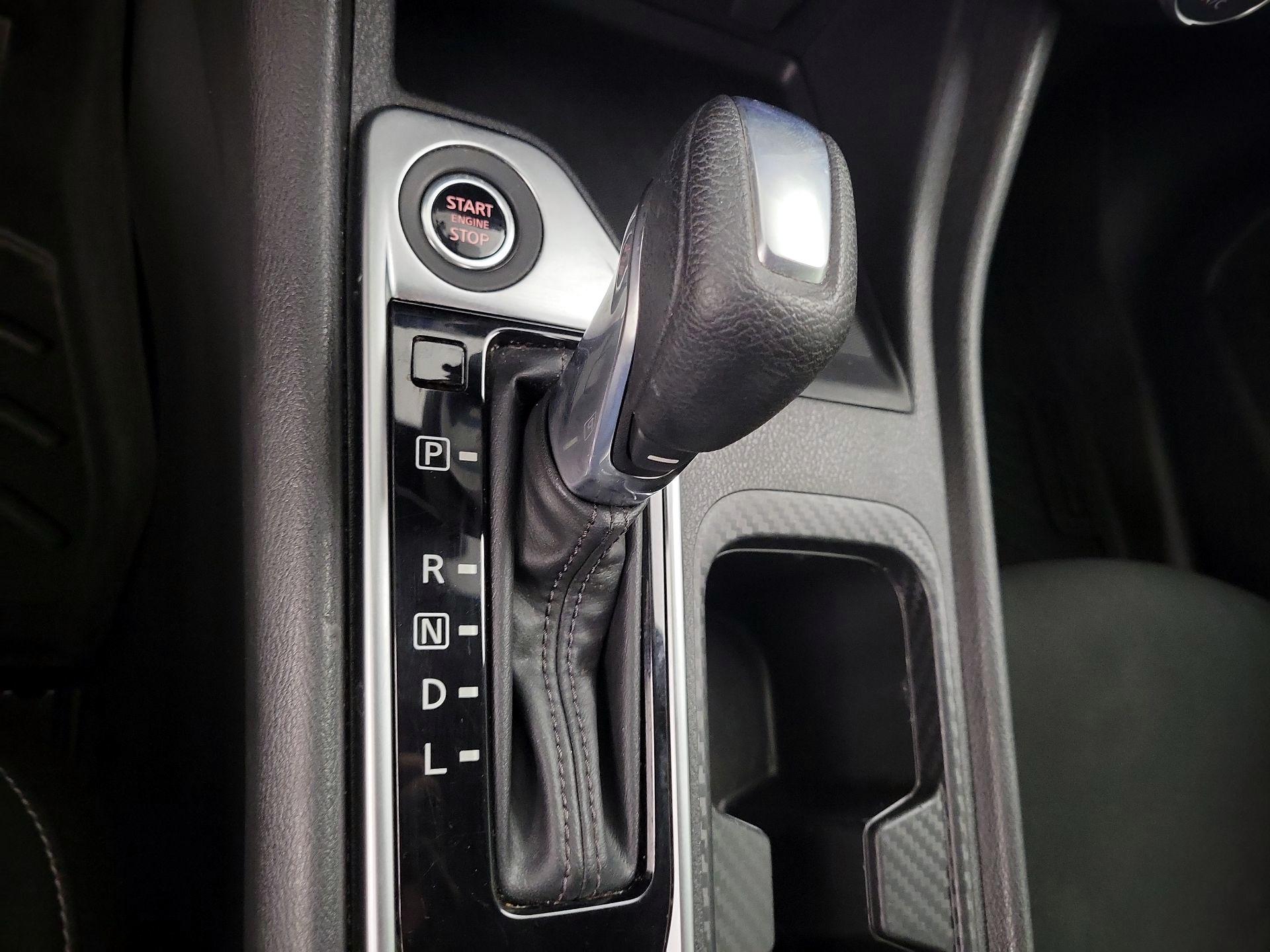 Thumbnail: 2021 Nissan Sentra - 17
