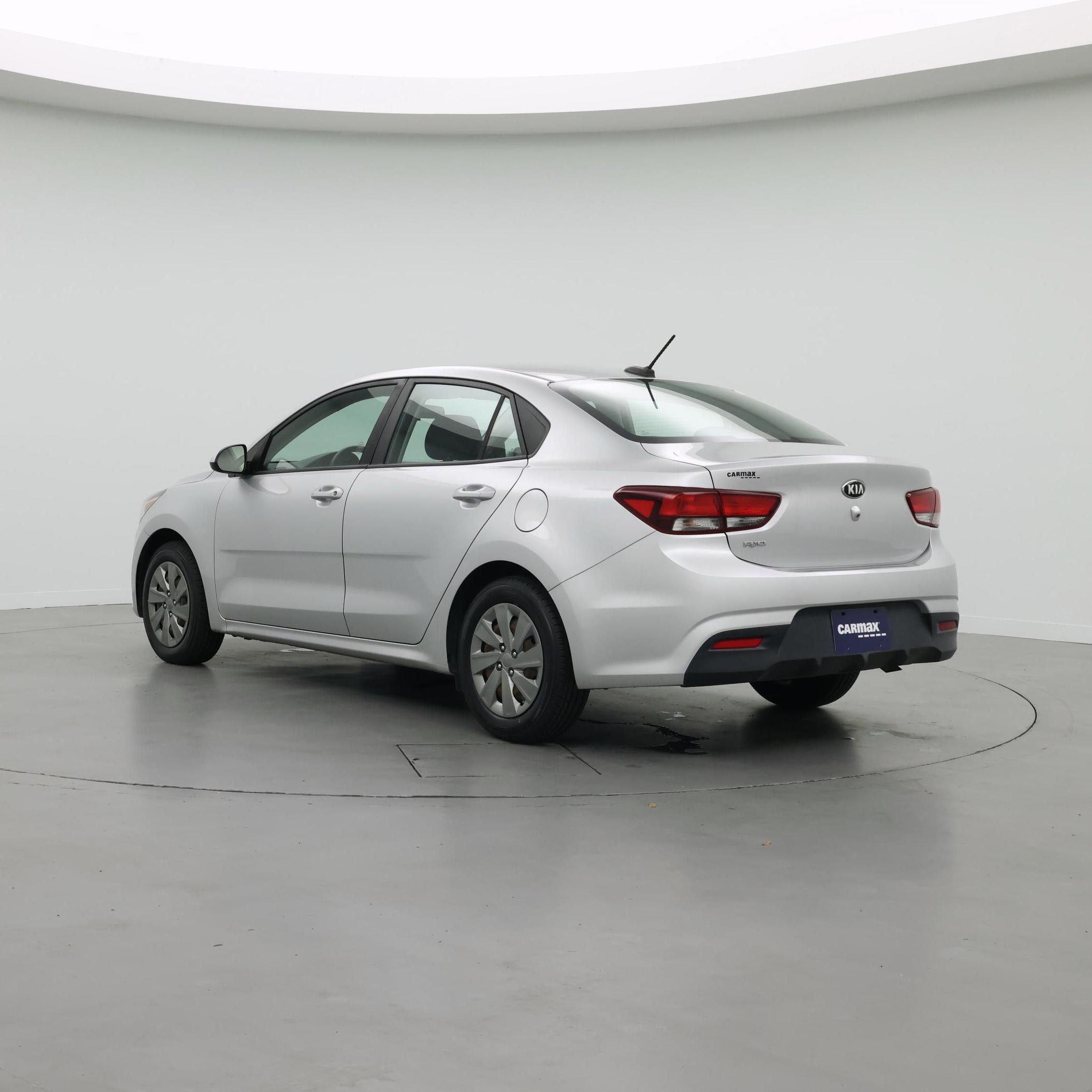 Thumbnail: 2020 Kia Rio - 2