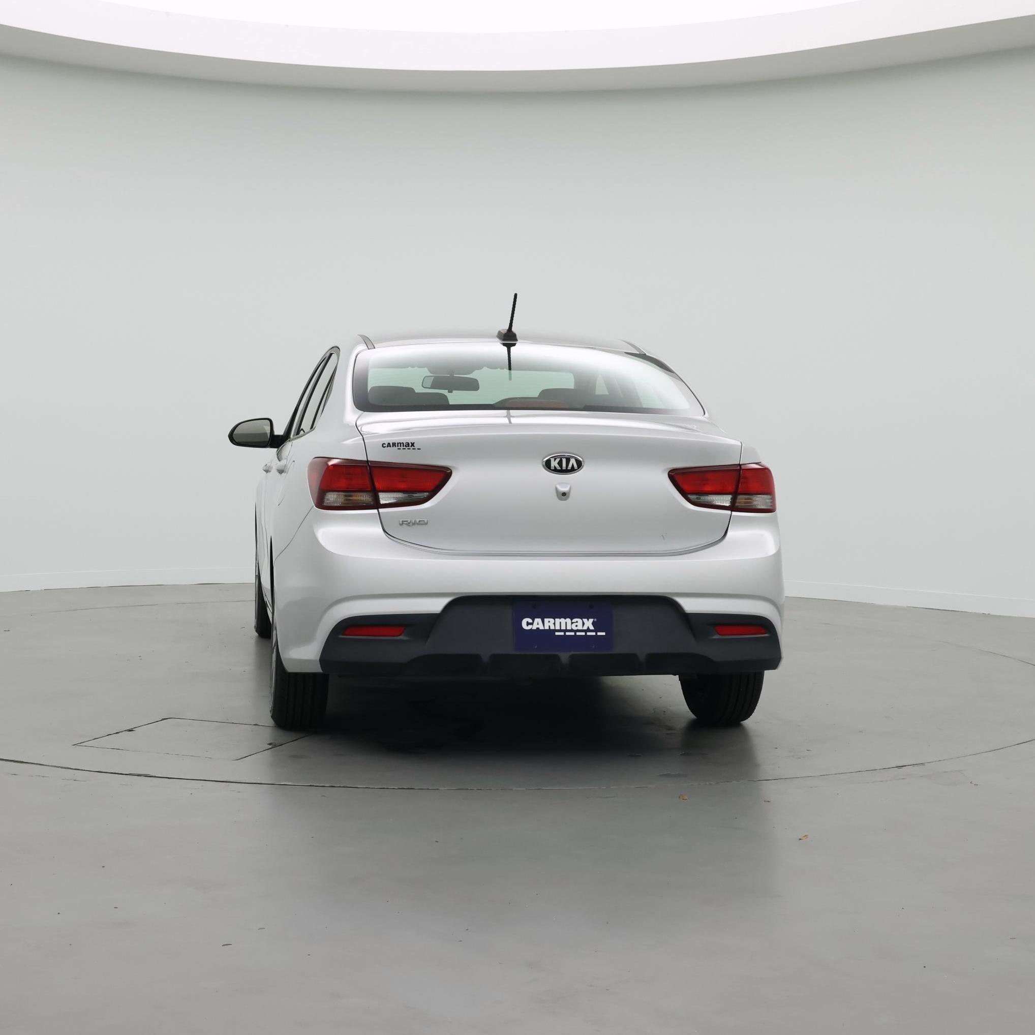 Thumbnail: 2020 Kia Rio - 6