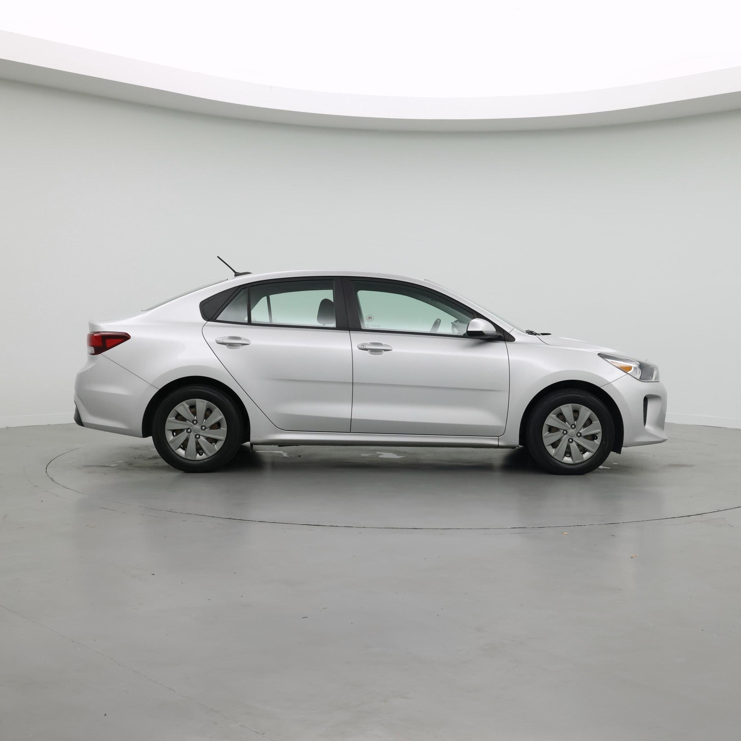 Thumbnail: 2020 Kia Rio - 7