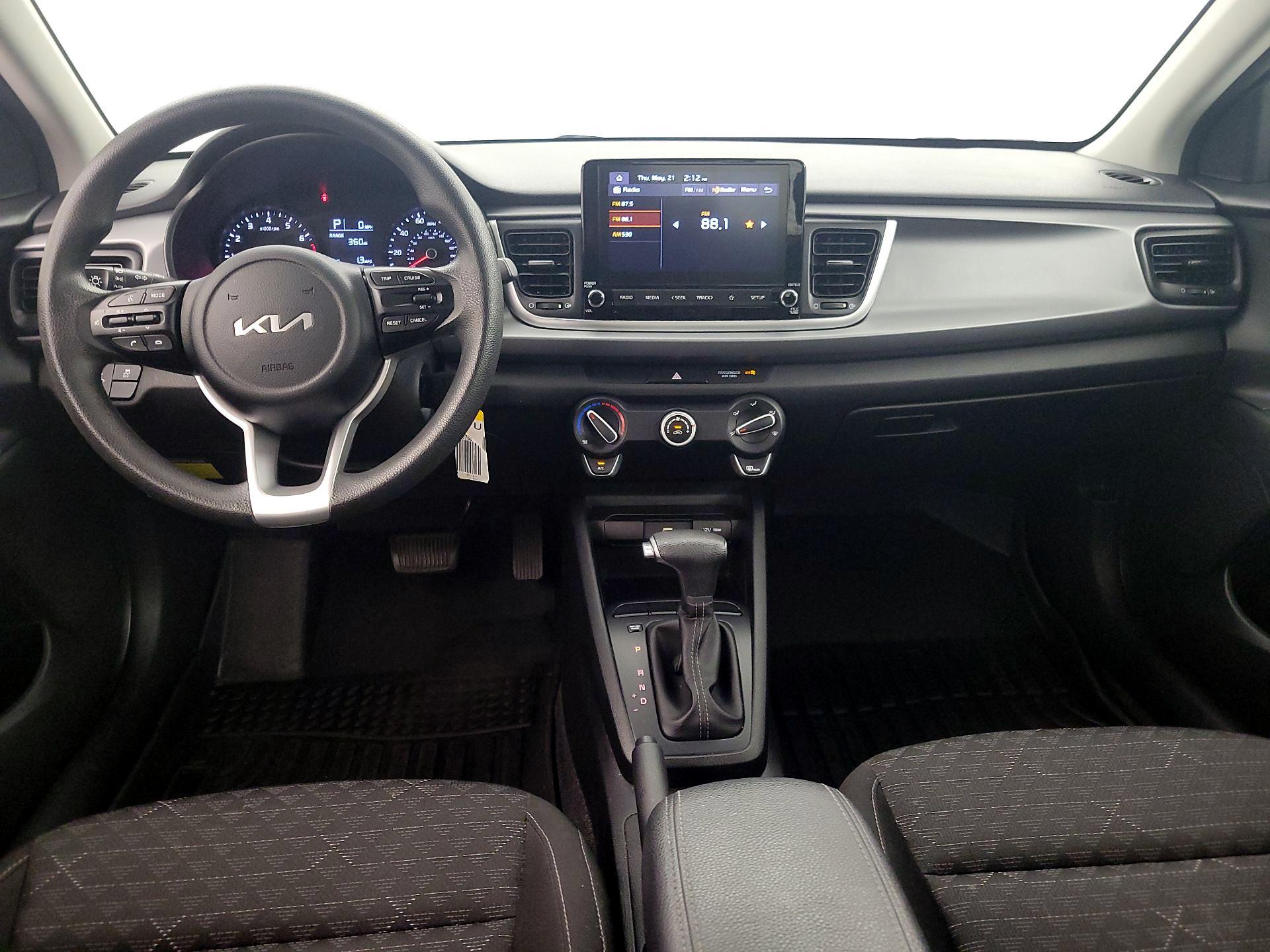 Thumbnail: 2023 Kia Rio - 9