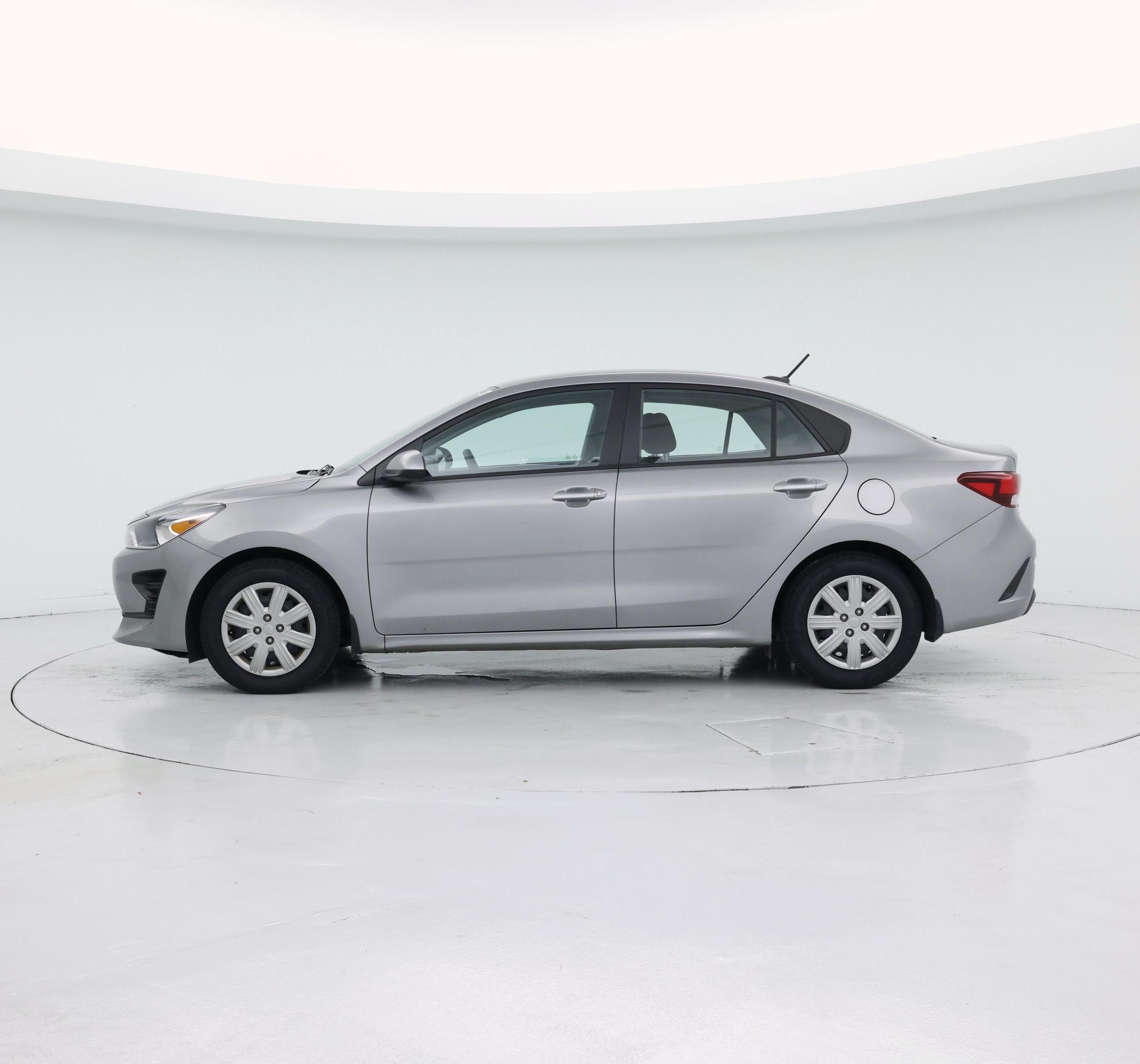 Thumbnail: 2023 Kia Rio - 3