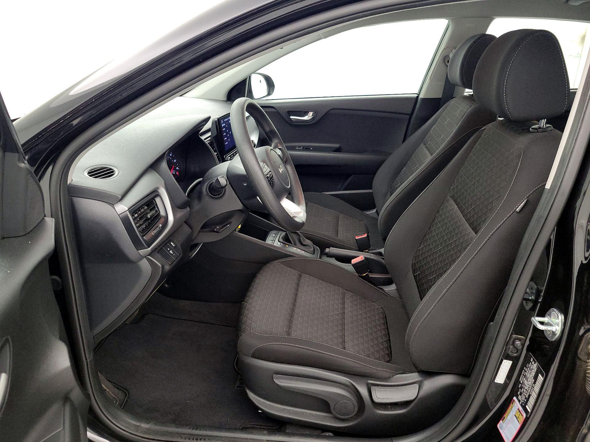 Thumbnail: 2023 Kia Rio - 11