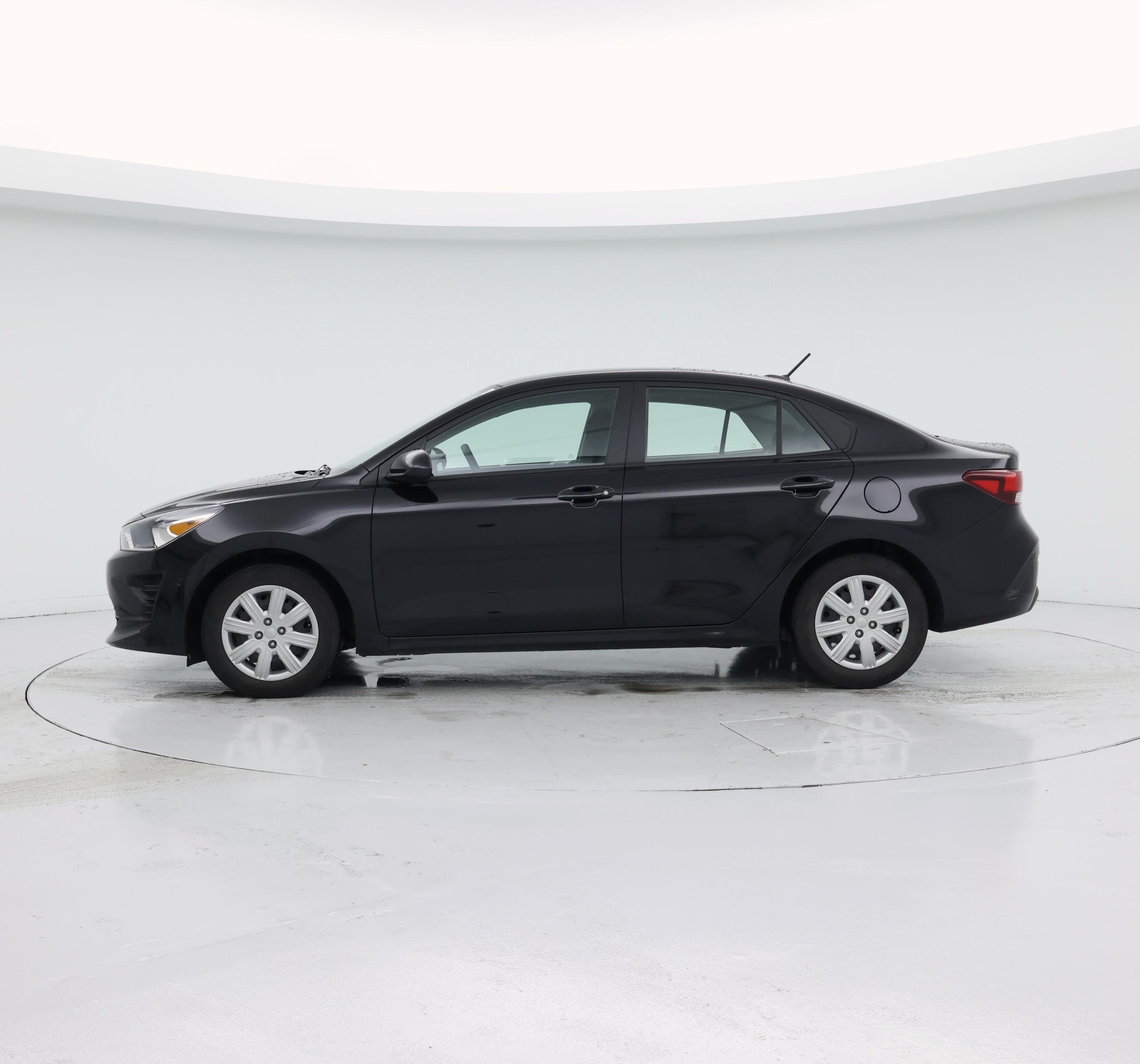 Thumbnail: 2023 Kia Rio - 3
