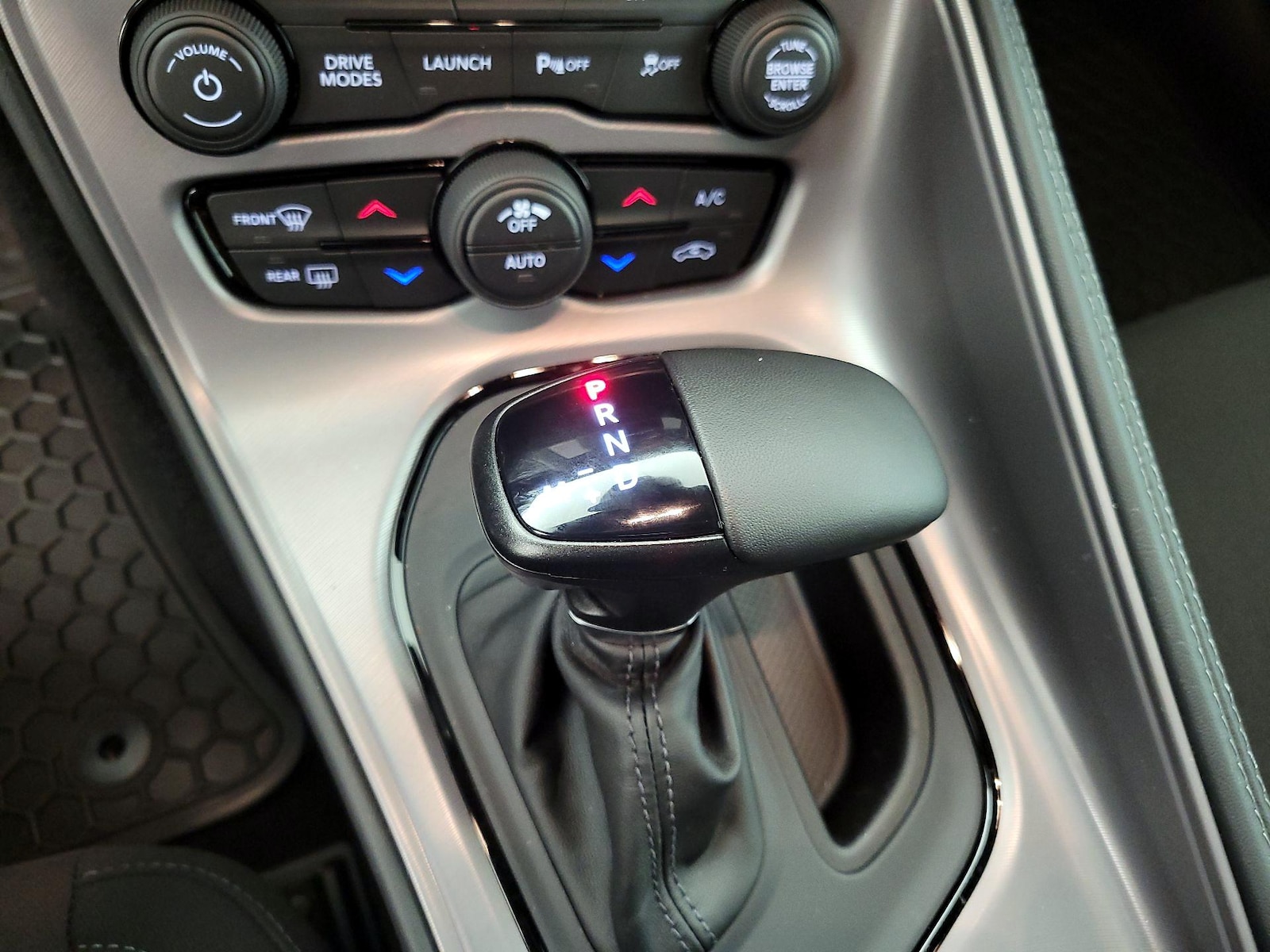2023 Dodge Challenger R/T - Photo 19