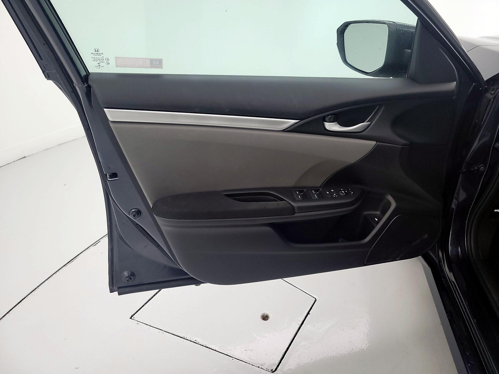 Thumbnail: 2019 Honda Civic - 12