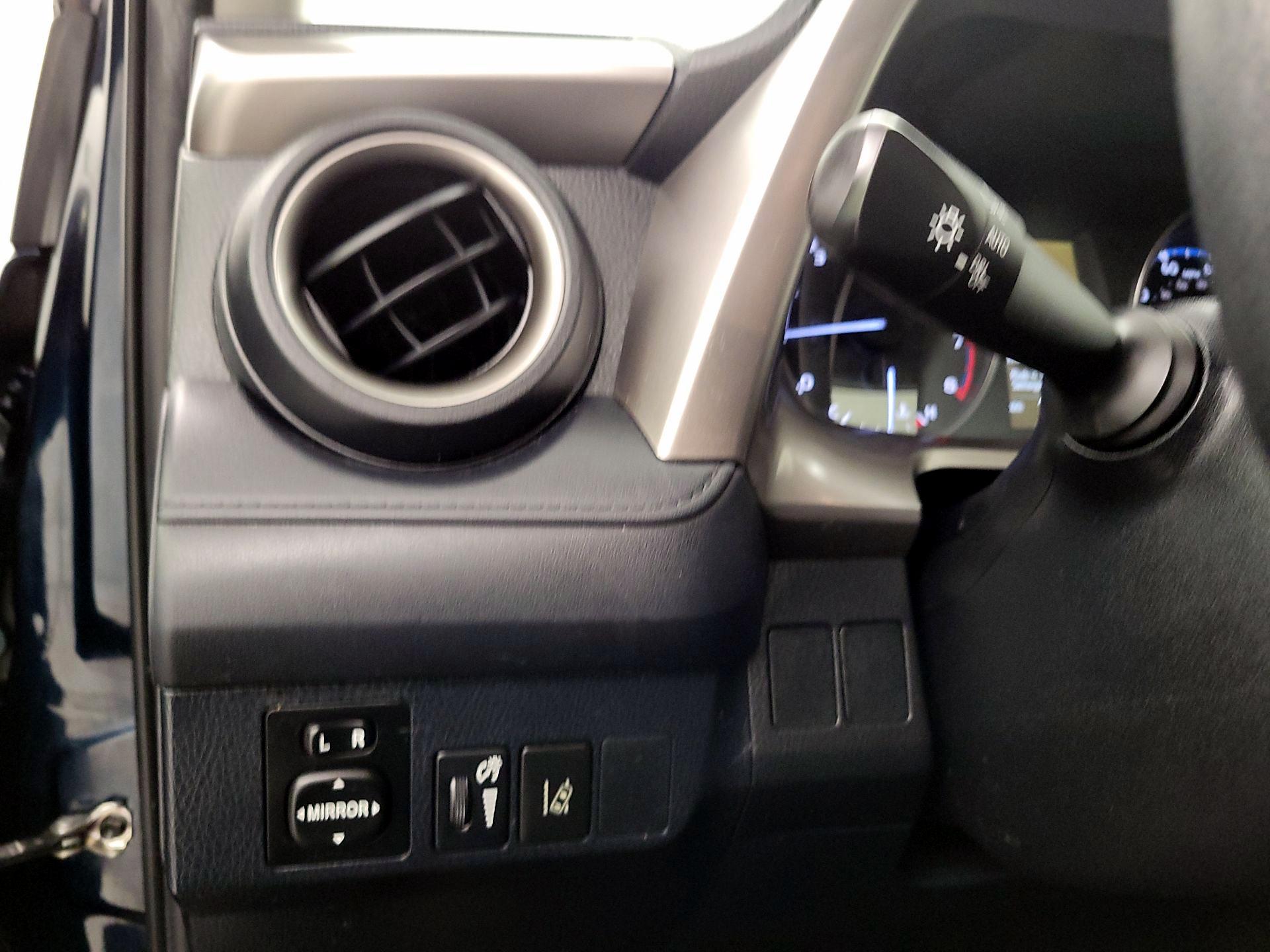 Thumbnail: 2017 Toyota RAV4 - 13