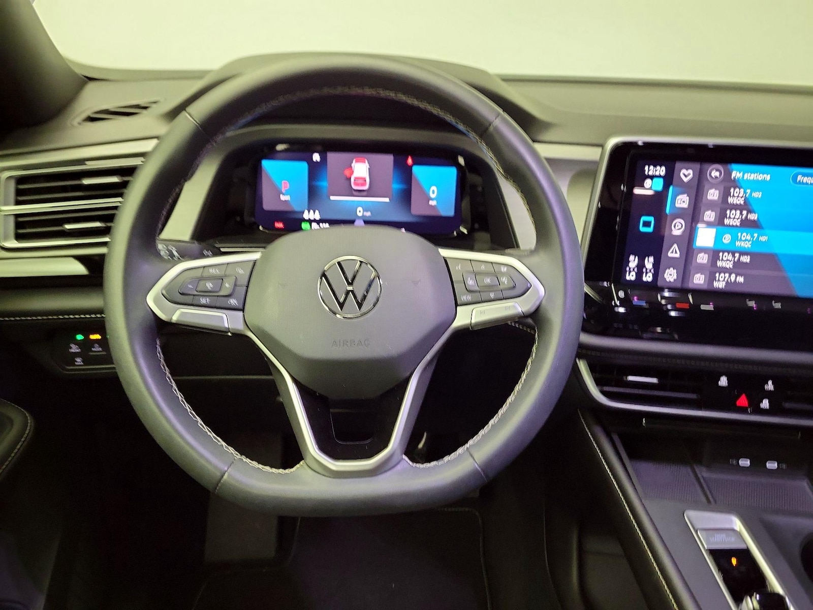 2024 Volkswagen Atlas Cross Sport SE - Photo 11