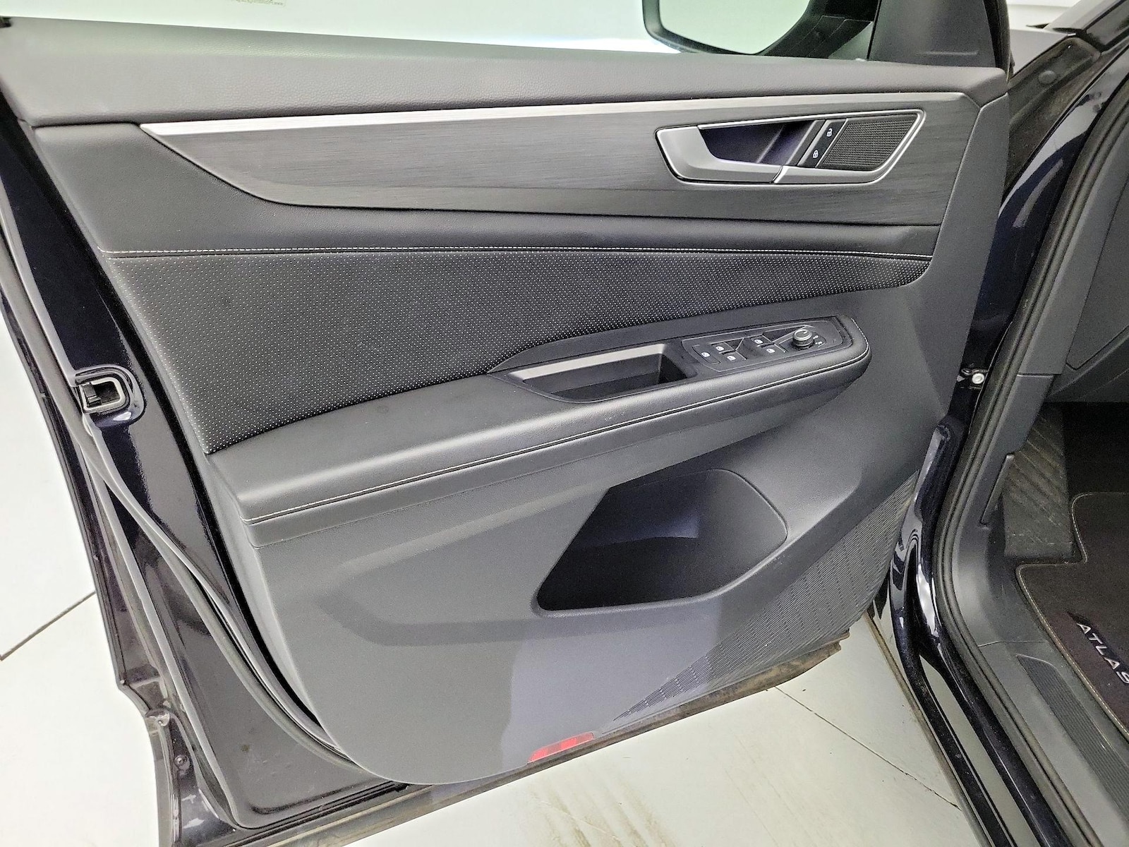2024 Volkswagen Atlas Cross Sport SE - Photo 13