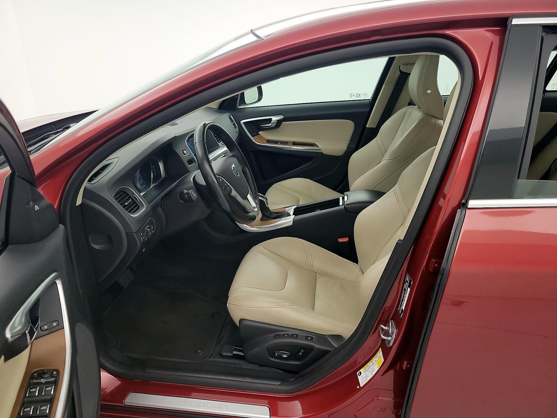 Thumbnail: 2016 Volvo S60 - 11