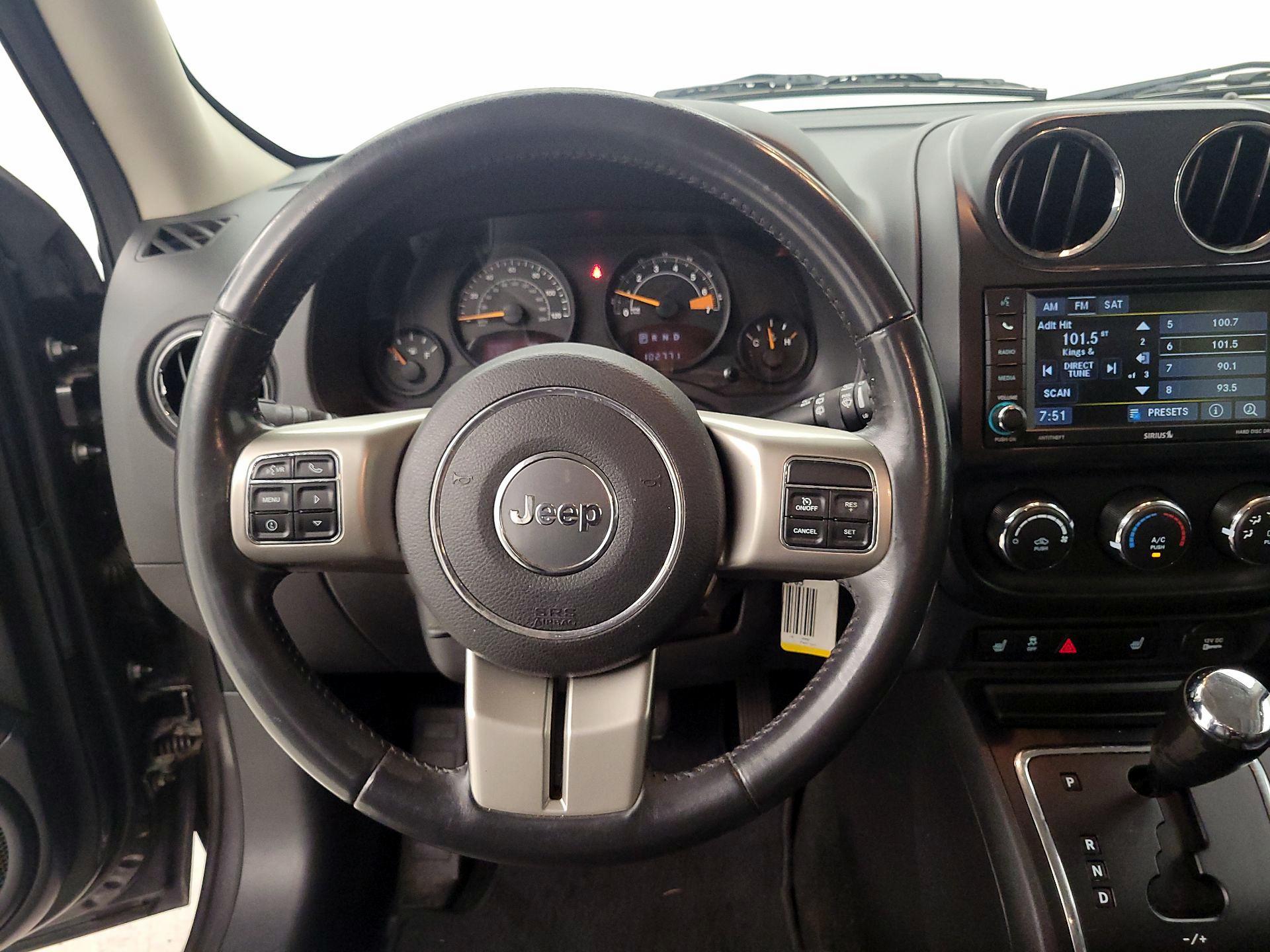 Thumbnail: 2016 Jeep Patriot - 10