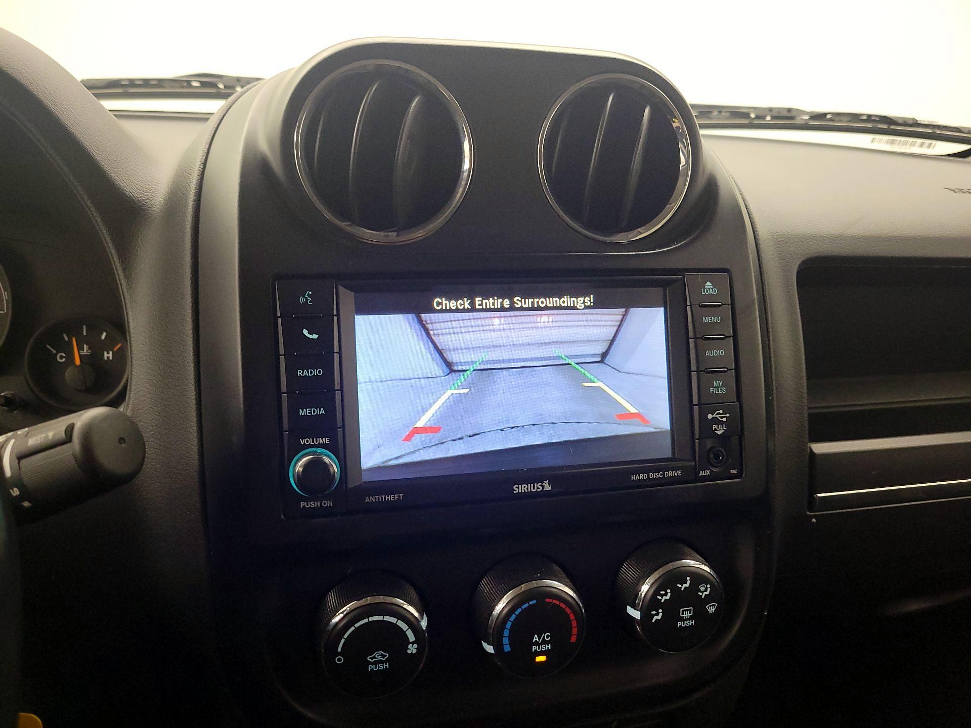 Thumbnail: 2016 Jeep Patriot - 14