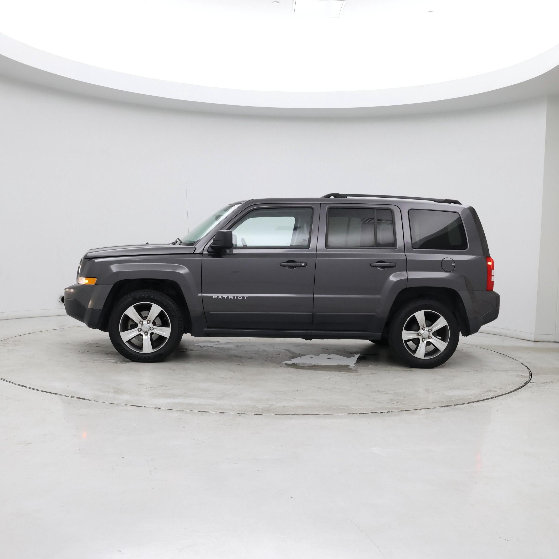 Thumbnail: 2016 Jeep Patriot - 2