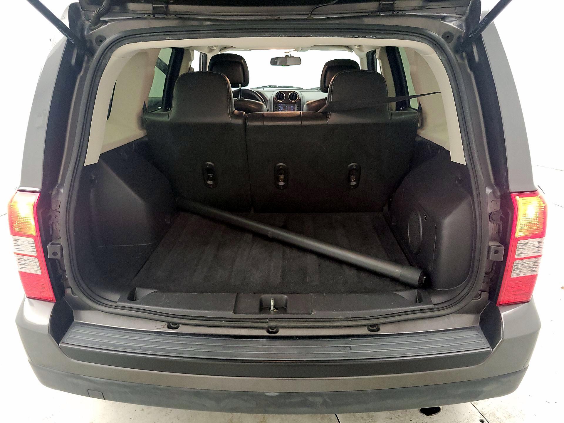 Thumbnail: 2016 Jeep Patriot - 20