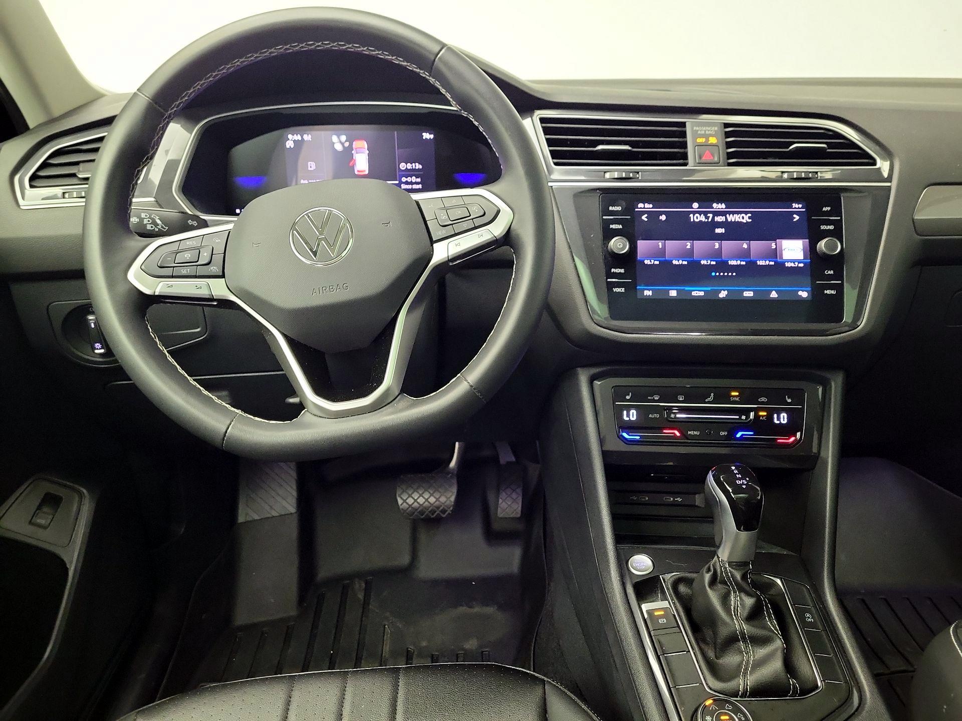 Thumbnail: 2024 Volkswagen Tiguan - 10