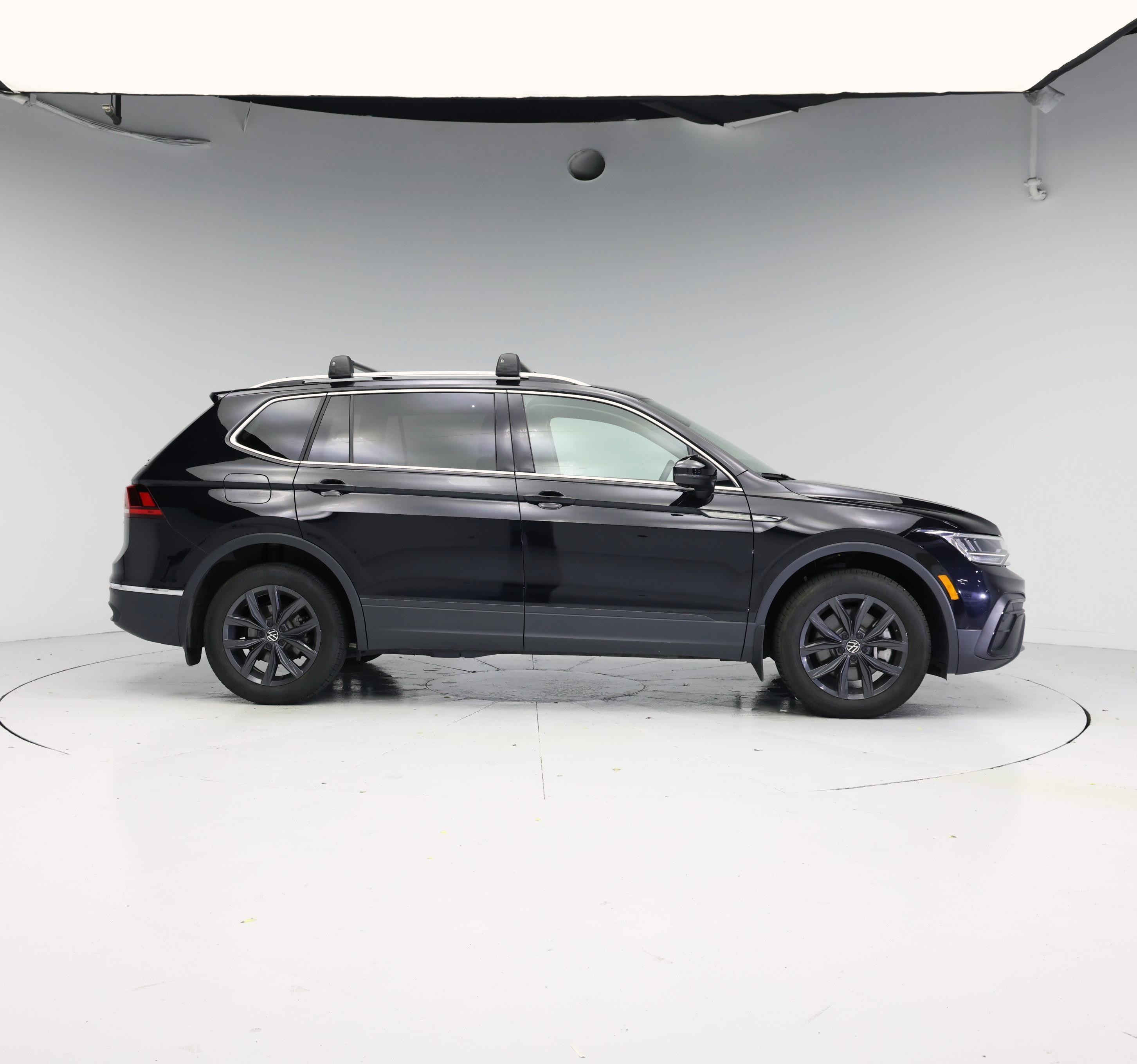 Thumbnail: 2024 Volkswagen Tiguan - 7