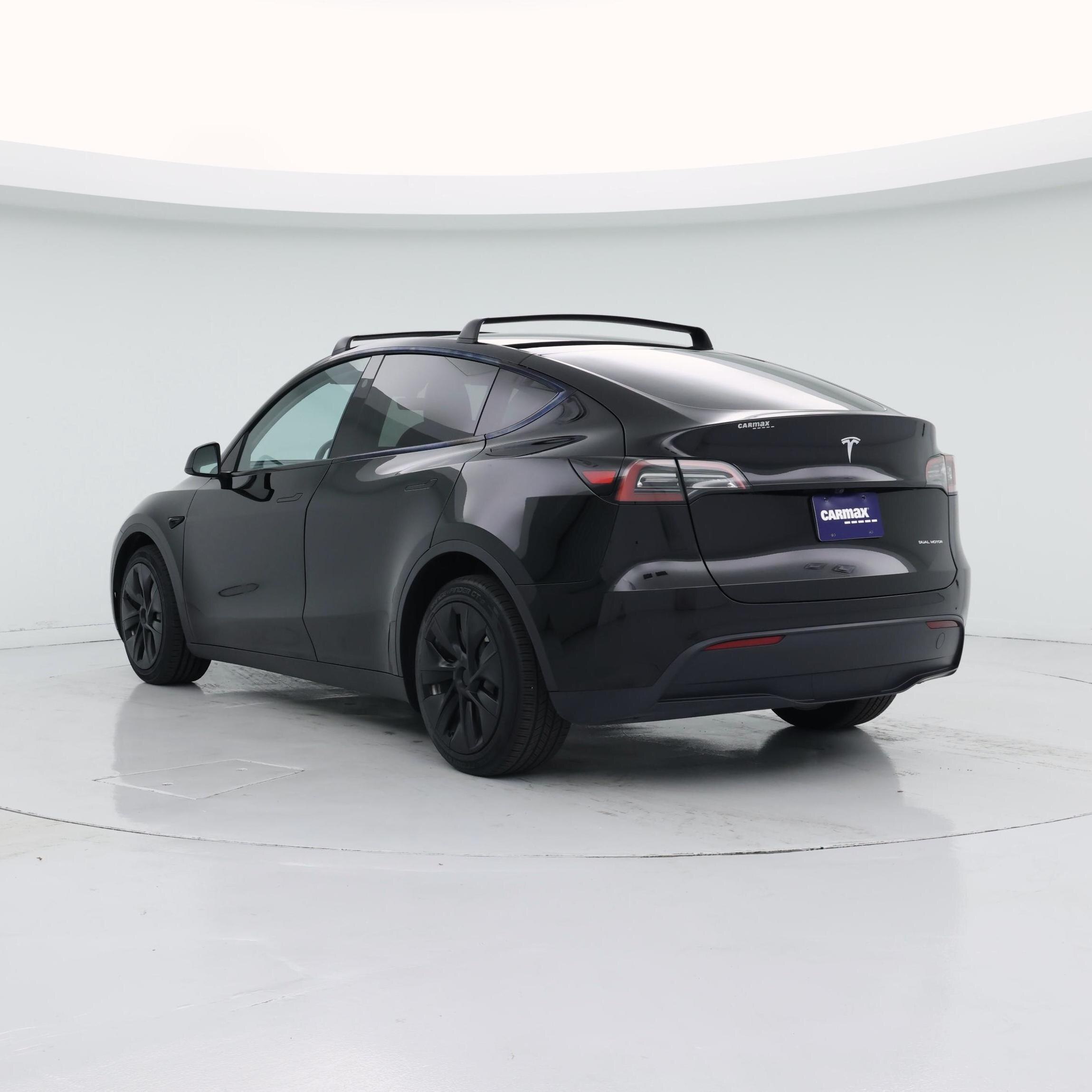 Thumbnail: 2023 Tesla Model Y - 2