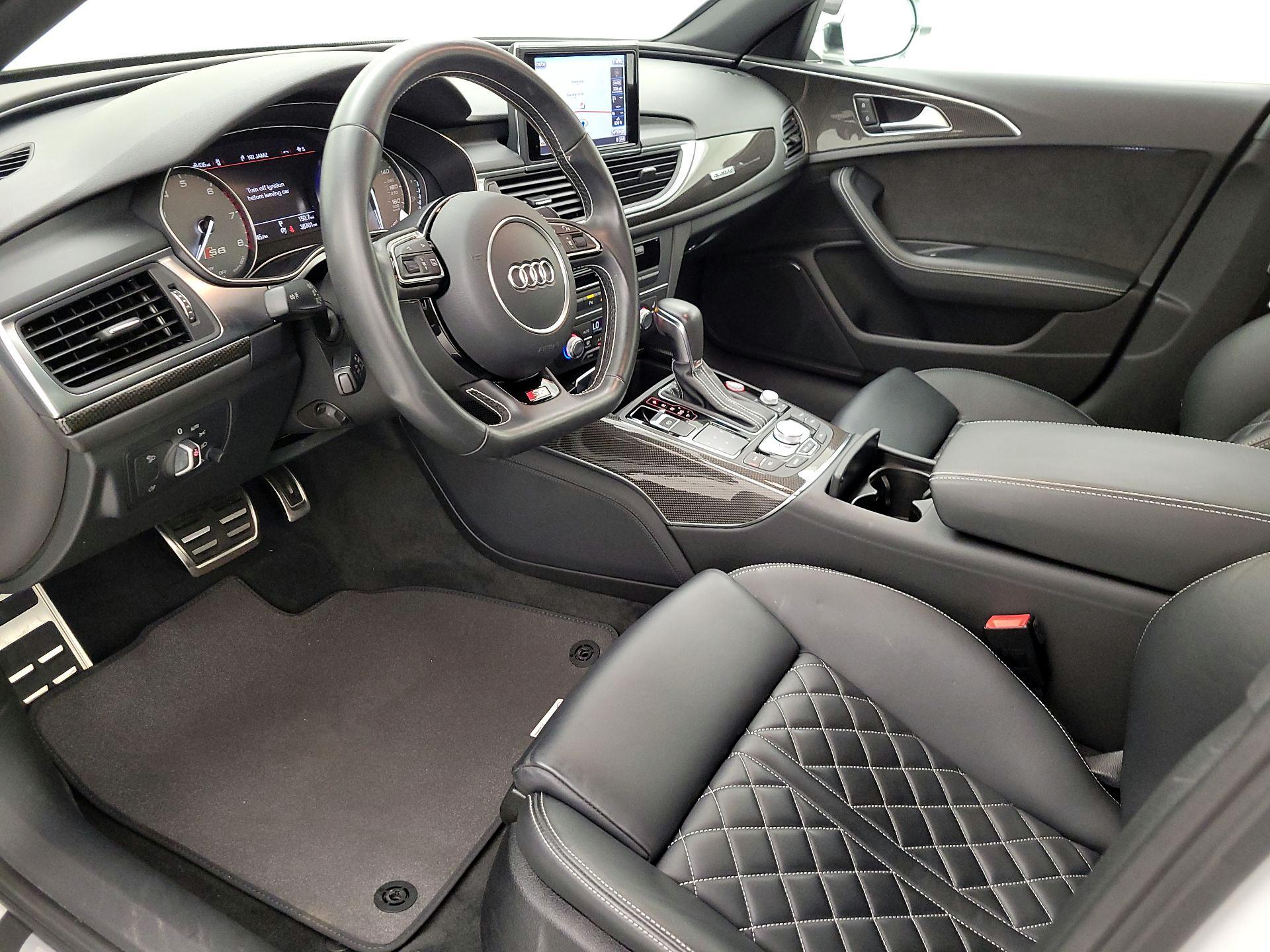 Thumbnail: 2016 Audi S6 - 11