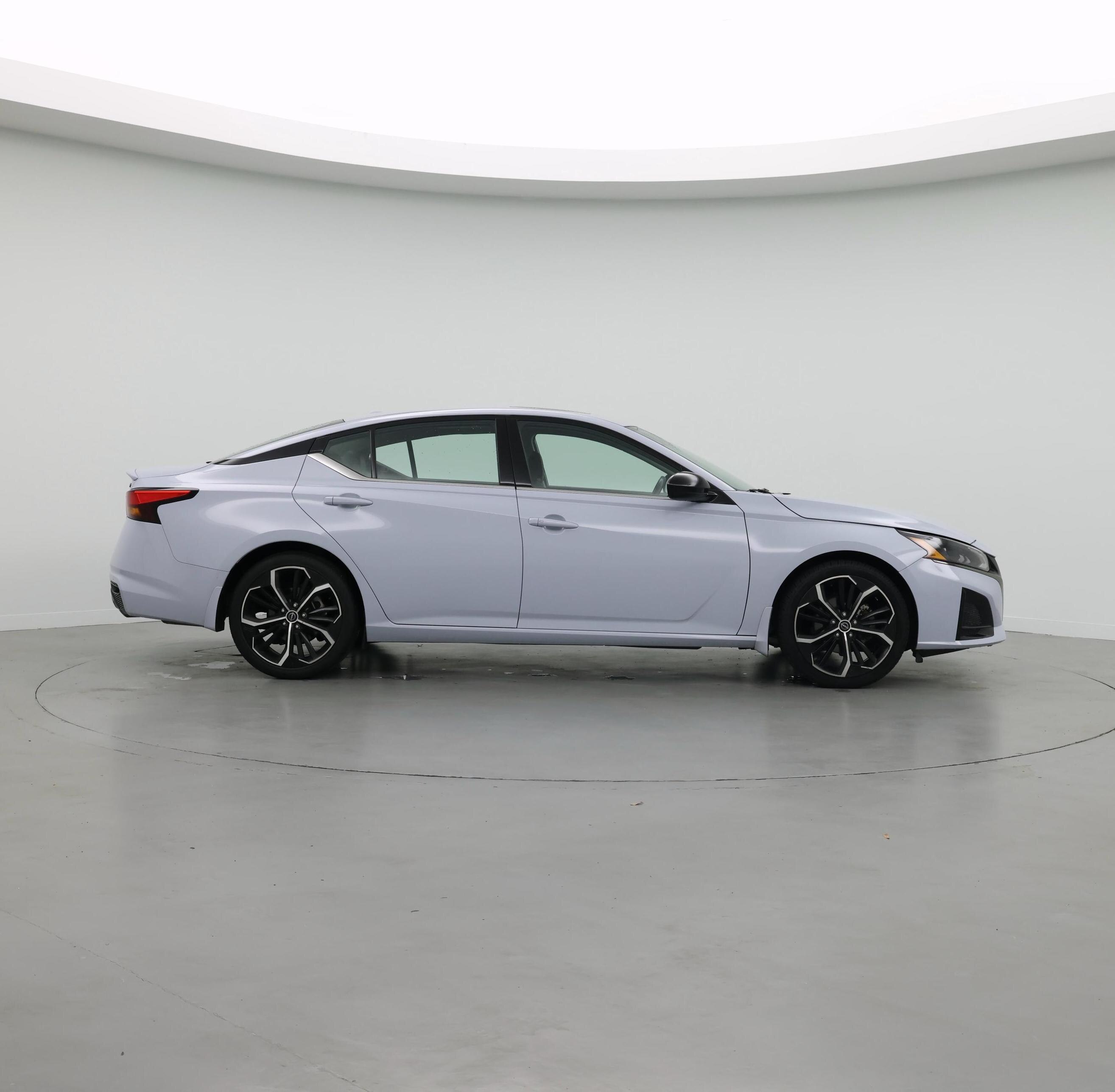 Thumbnail: 2023 Nissan Altima - 7