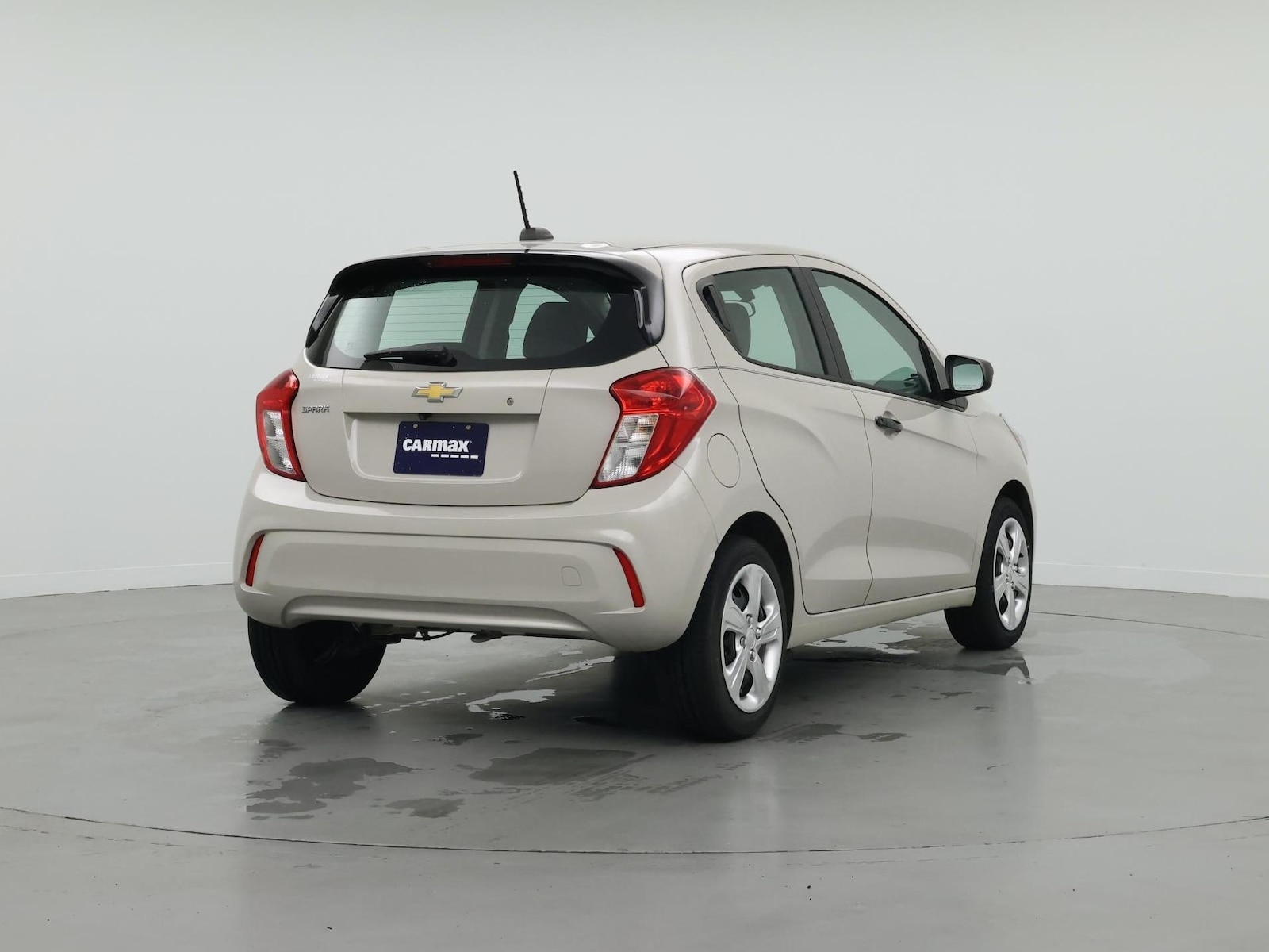 2021 Chevrolet Spark LS - Photo 9