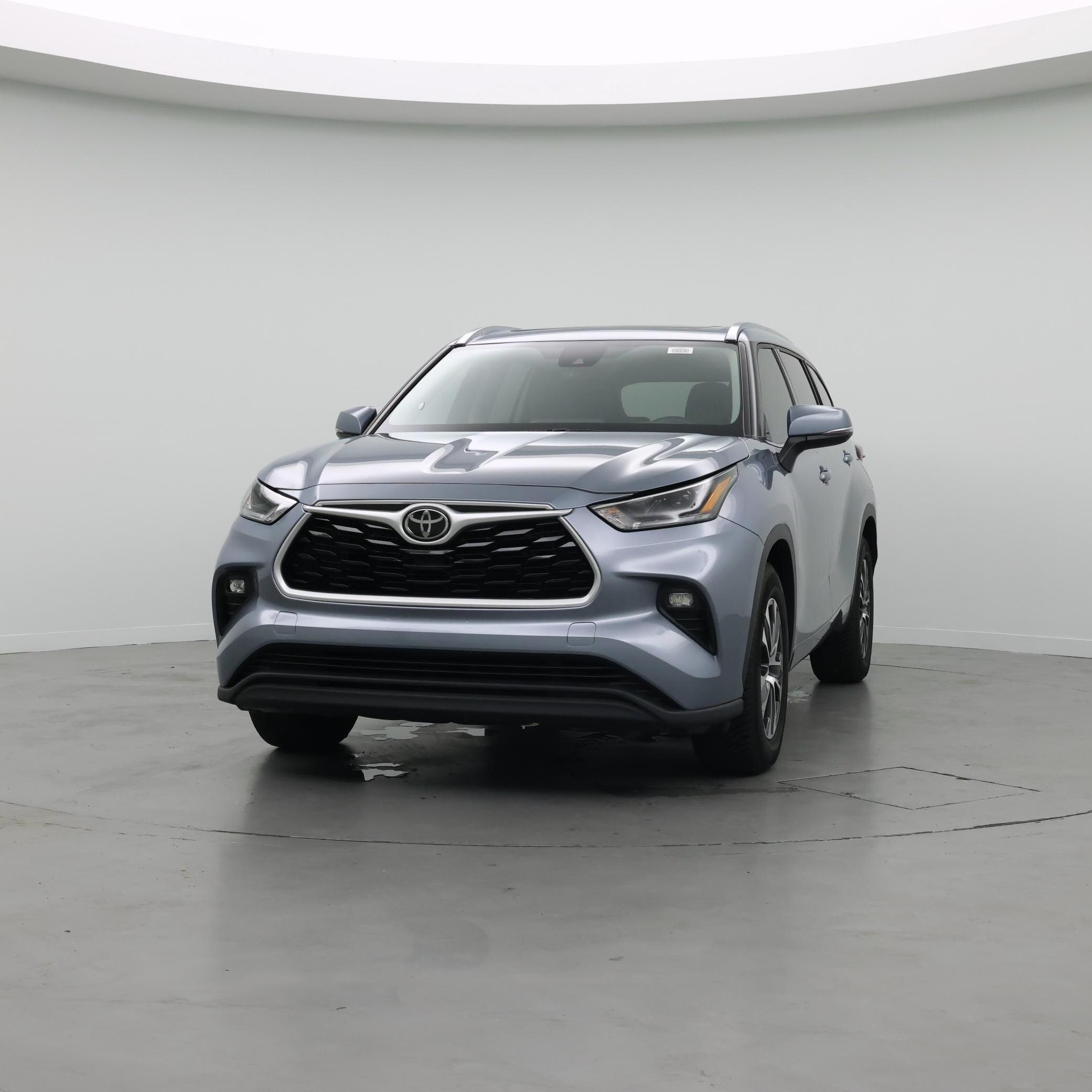 Thumbnail: 2021 Toyota Highlander - 4