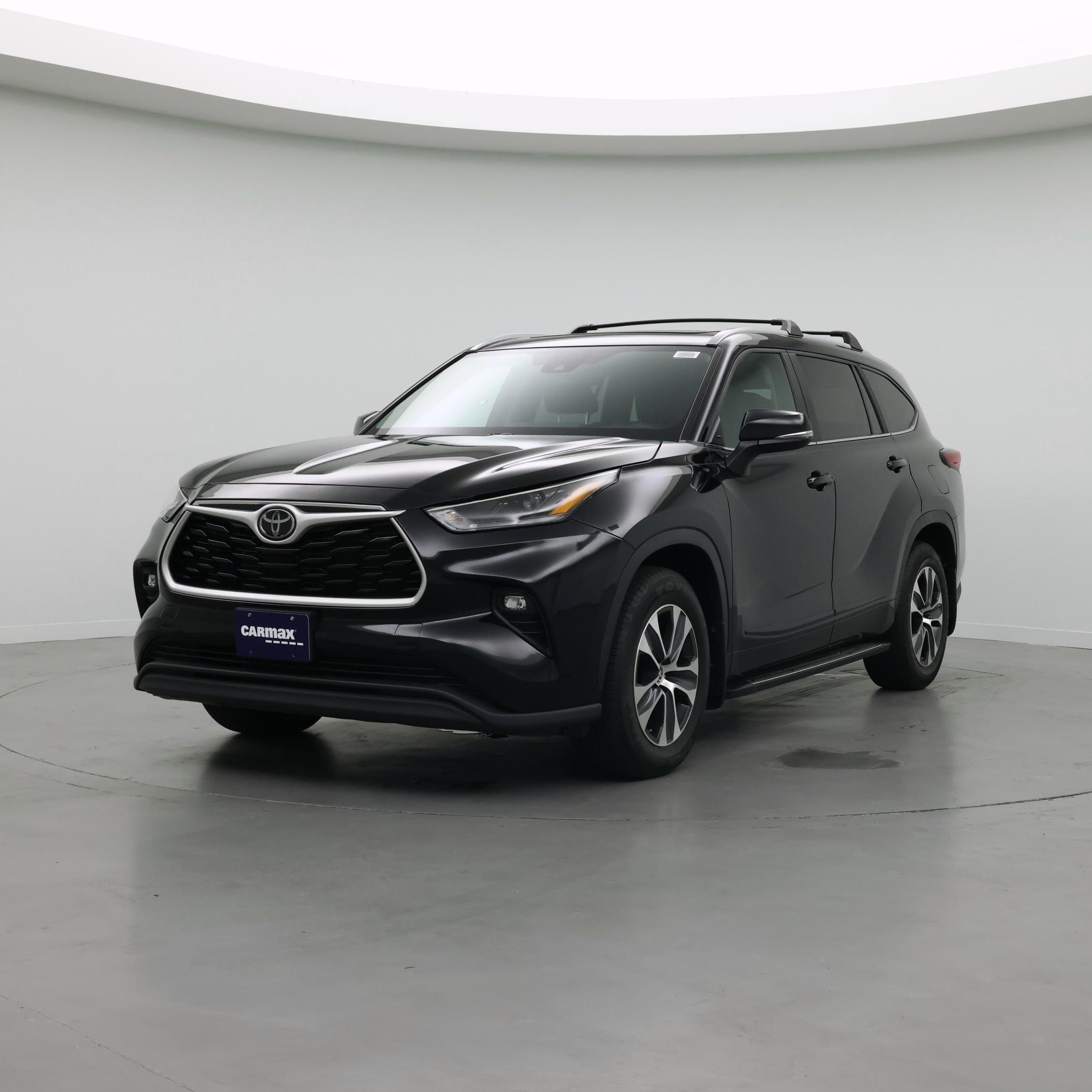 Thumbnail: 2023 Toyota Highlander - 4