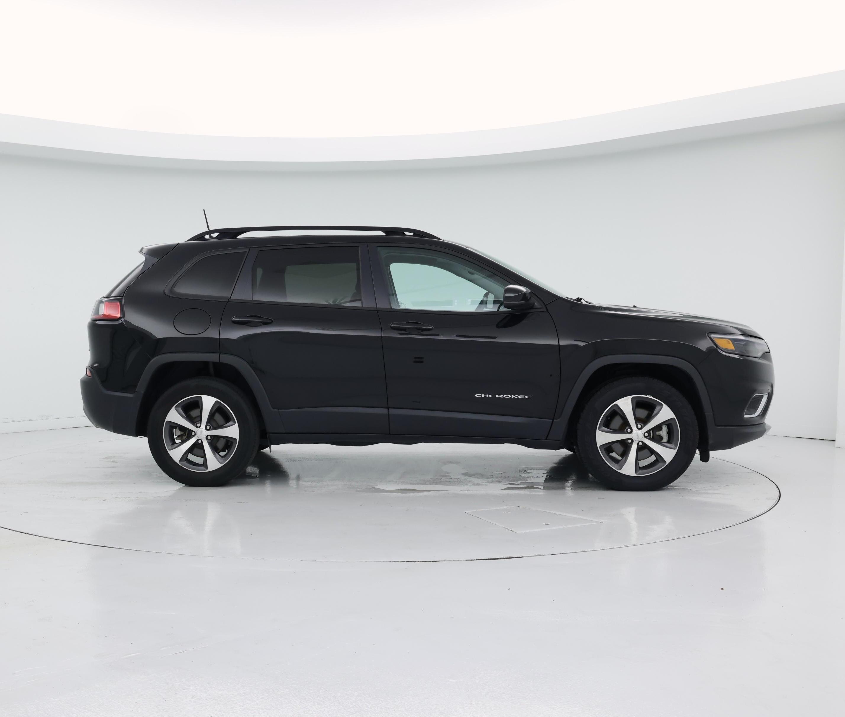 Thumbnail: 2022 Jeep Cherokee - 7
